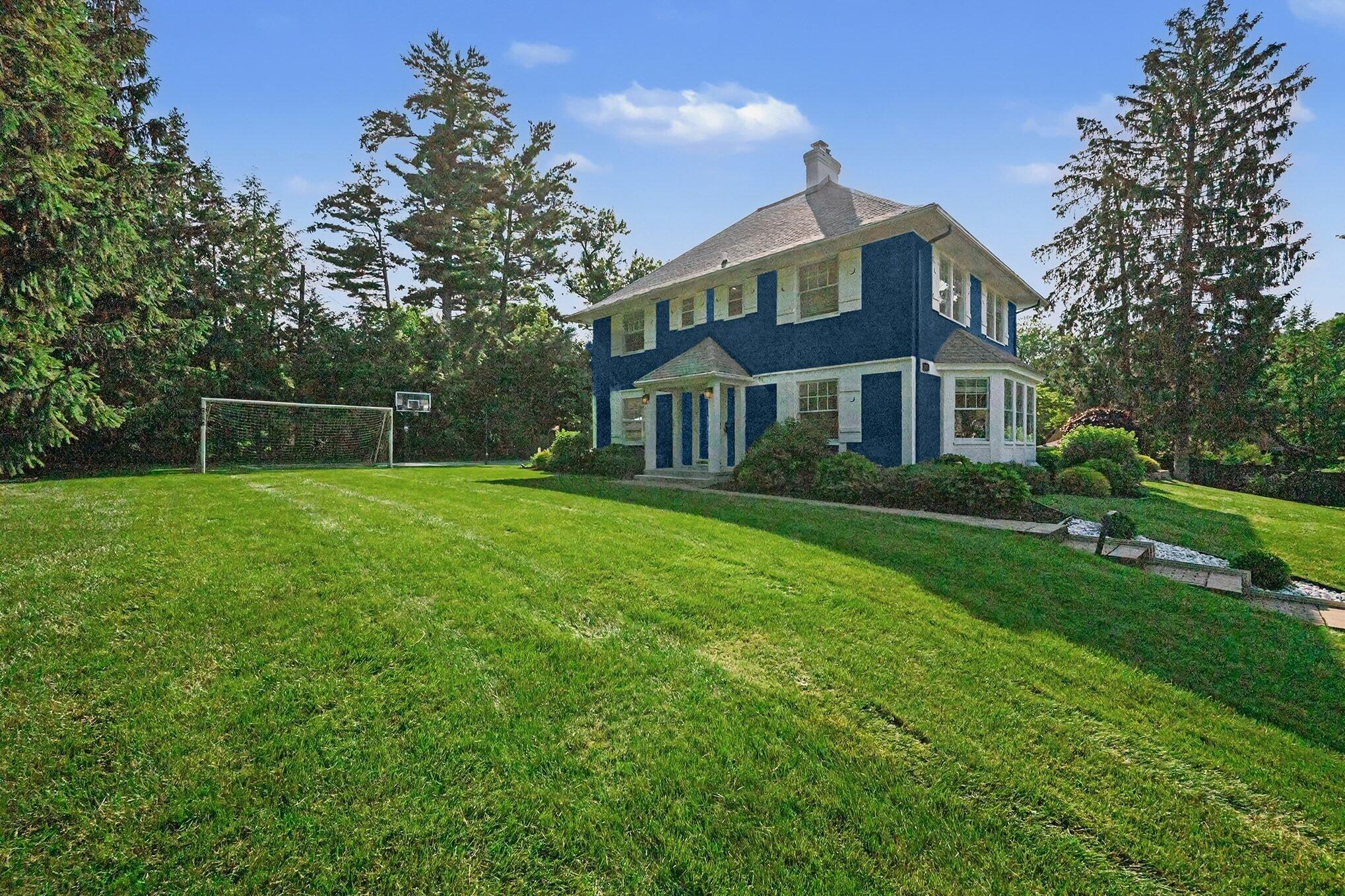 1517 Spruce Drive Kalamazoo MI 49008