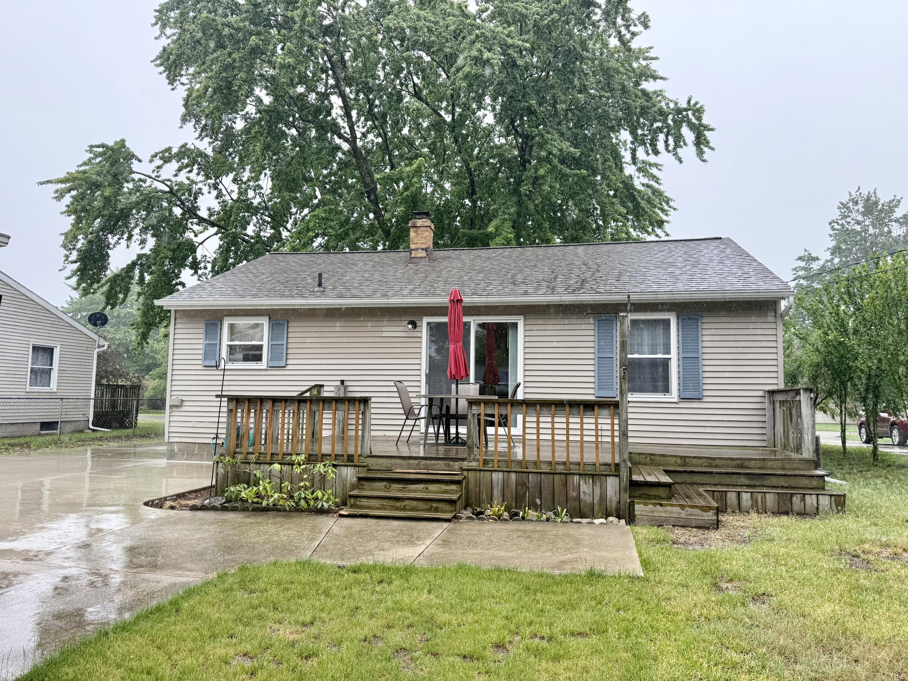 2038 Columbus Avenue Muskegon MI 49441