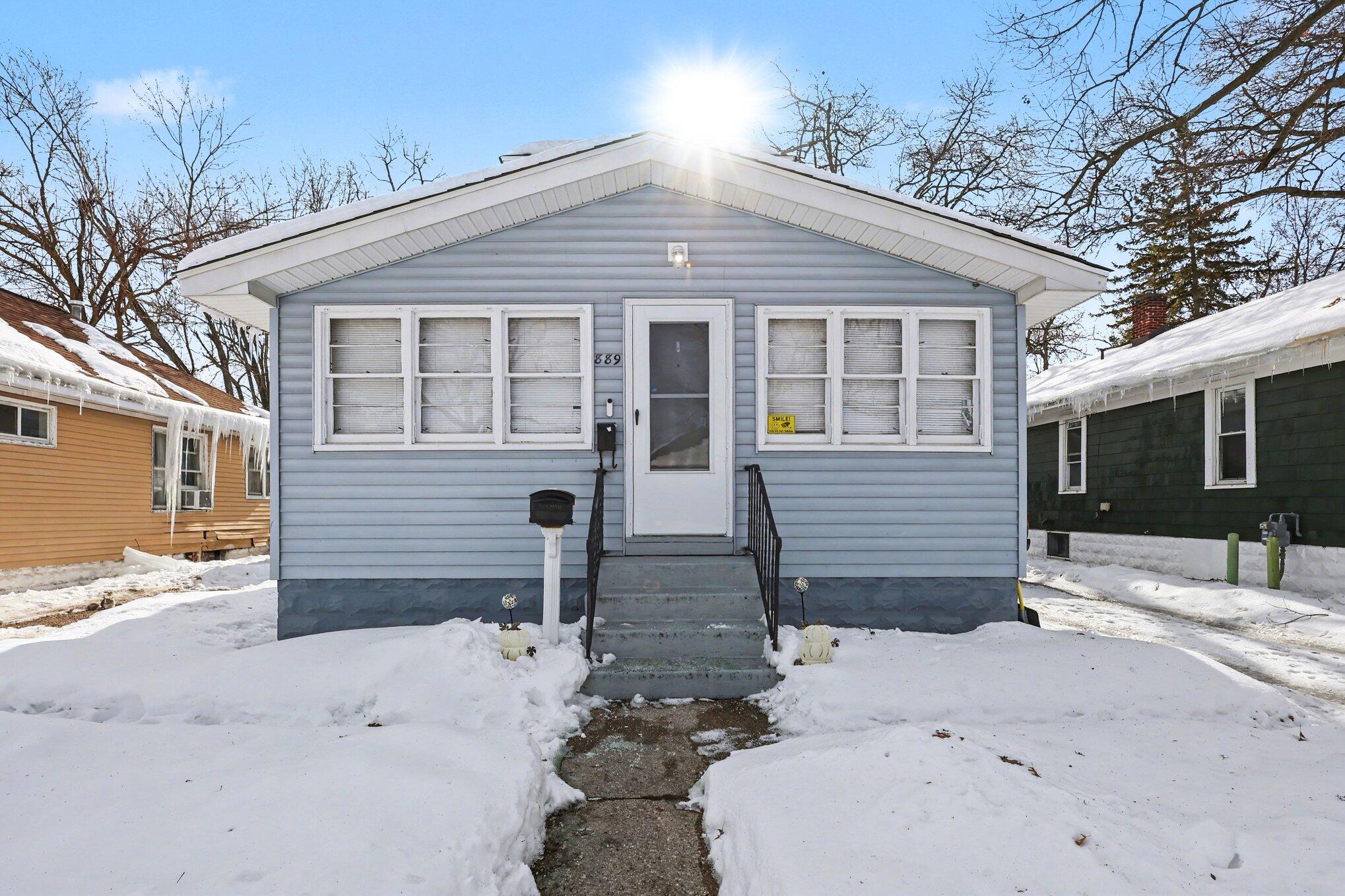 889 Fleming Avenue Muskegon MI 49442