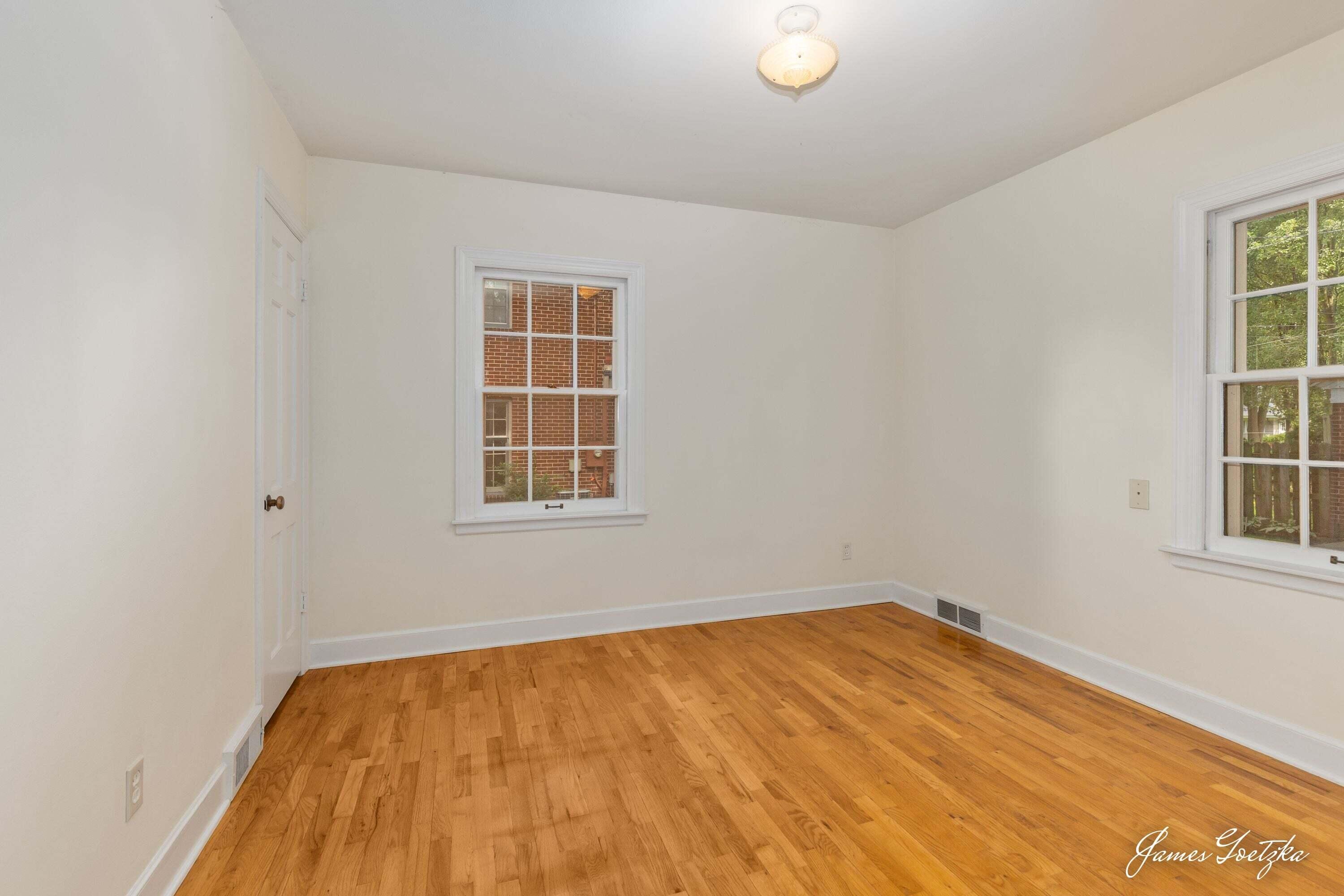2352 SE Jefferson Drive SE Grand Rapids MI 49507