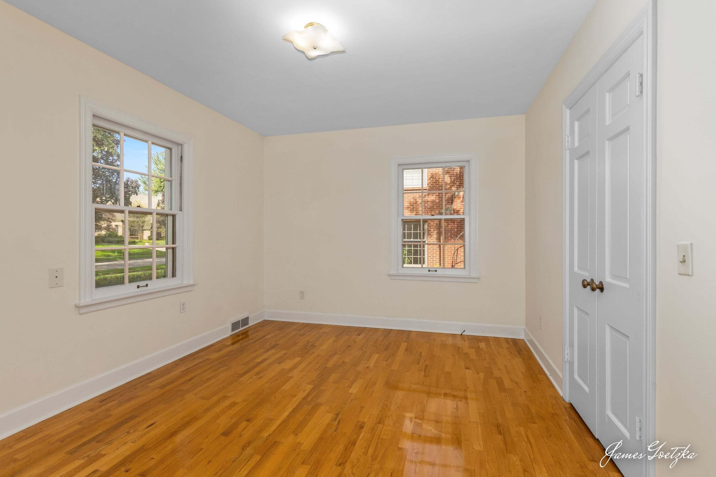 2352 SE Jefferson Drive SE Grand Rapids MI 49507