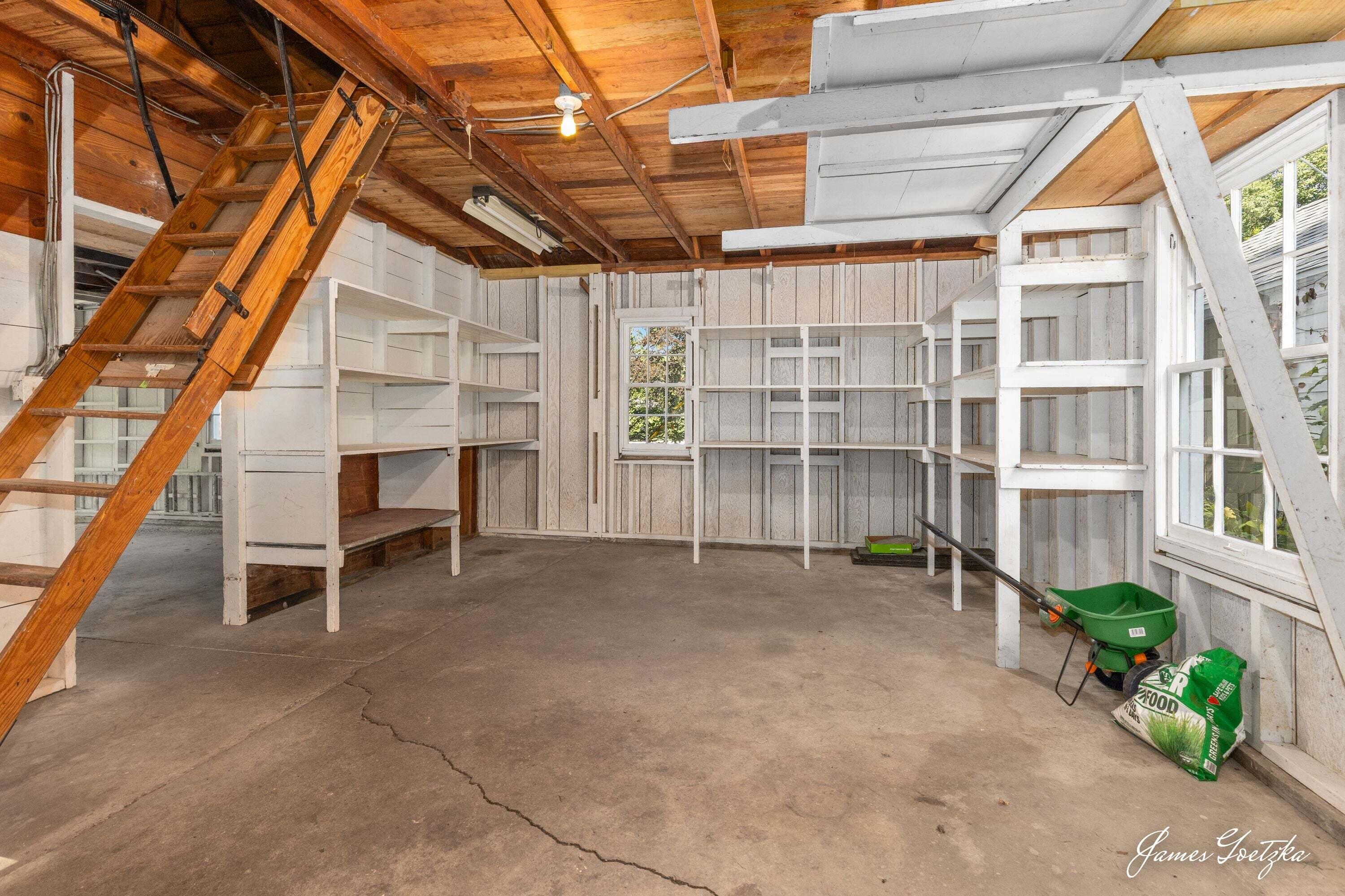2352 SE Jefferson Drive SE Grand Rapids MI 49507