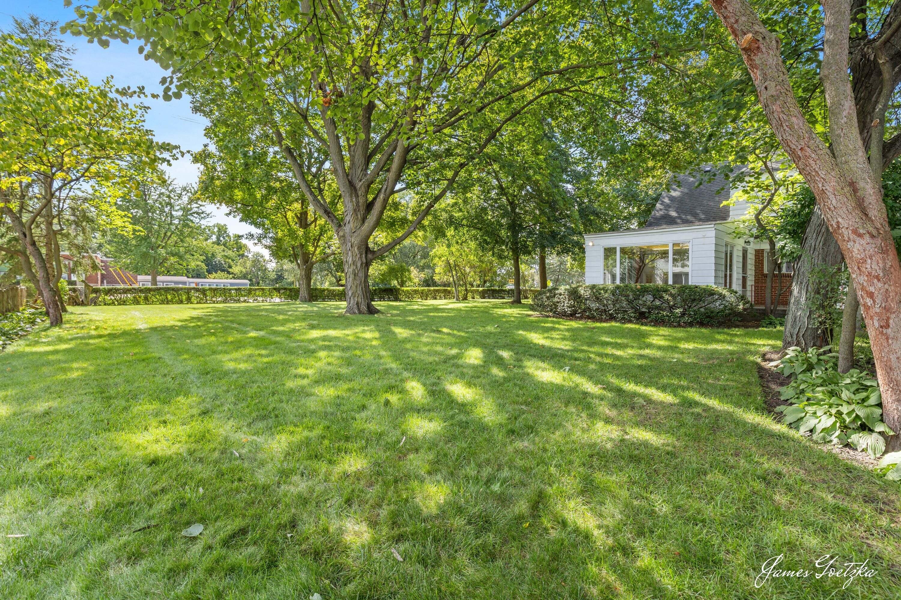 2352 SE Jefferson Drive SE Grand Rapids MI 49507