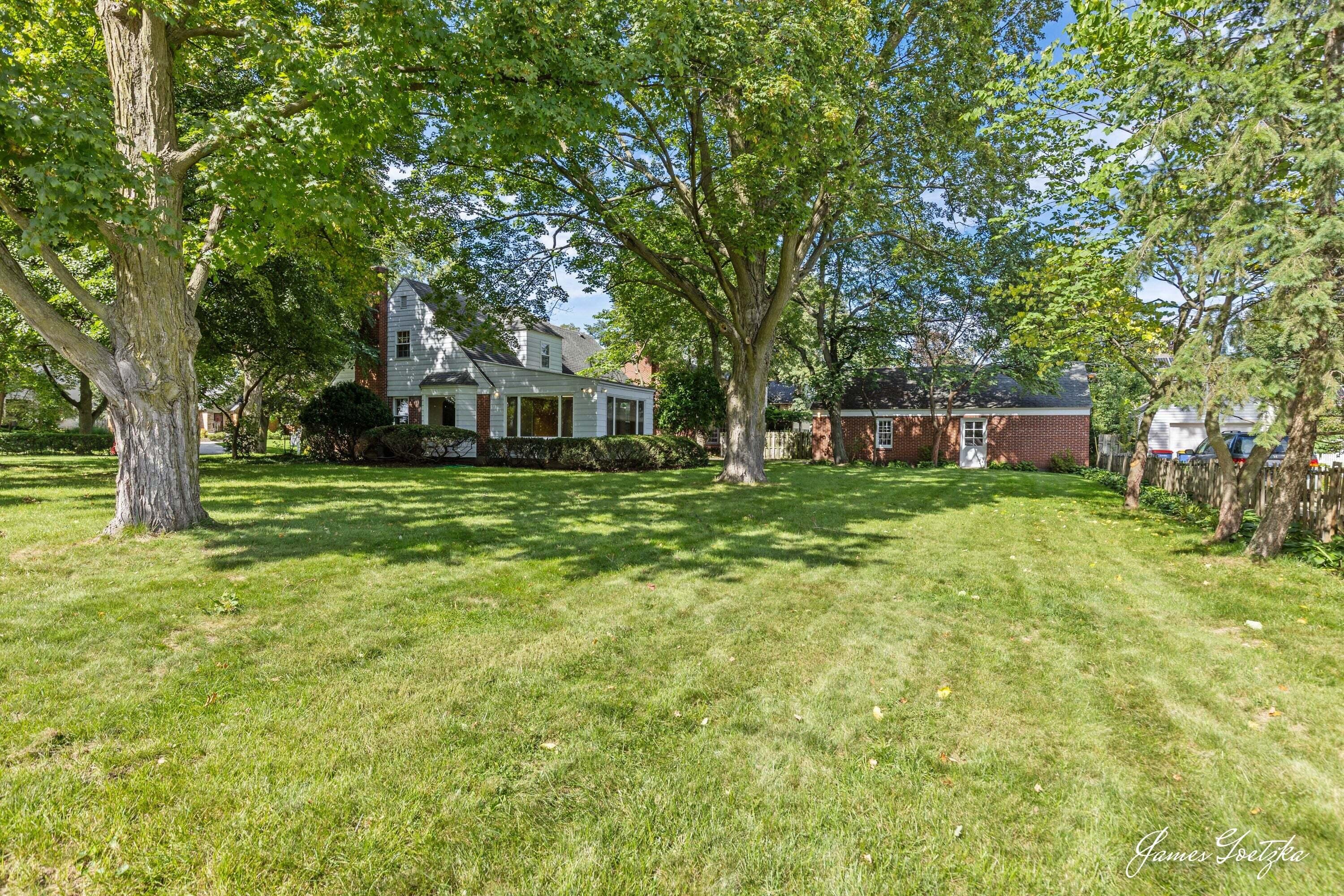 2352 SE Jefferson Drive SE Grand Rapids MI 49507