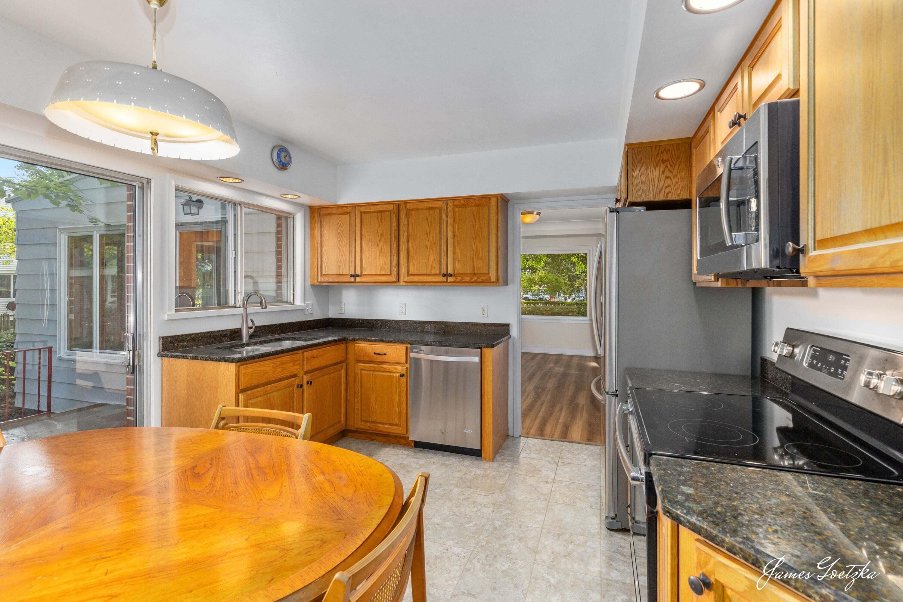 2352 SE Jefferson Drive SE Grand Rapids MI 49507