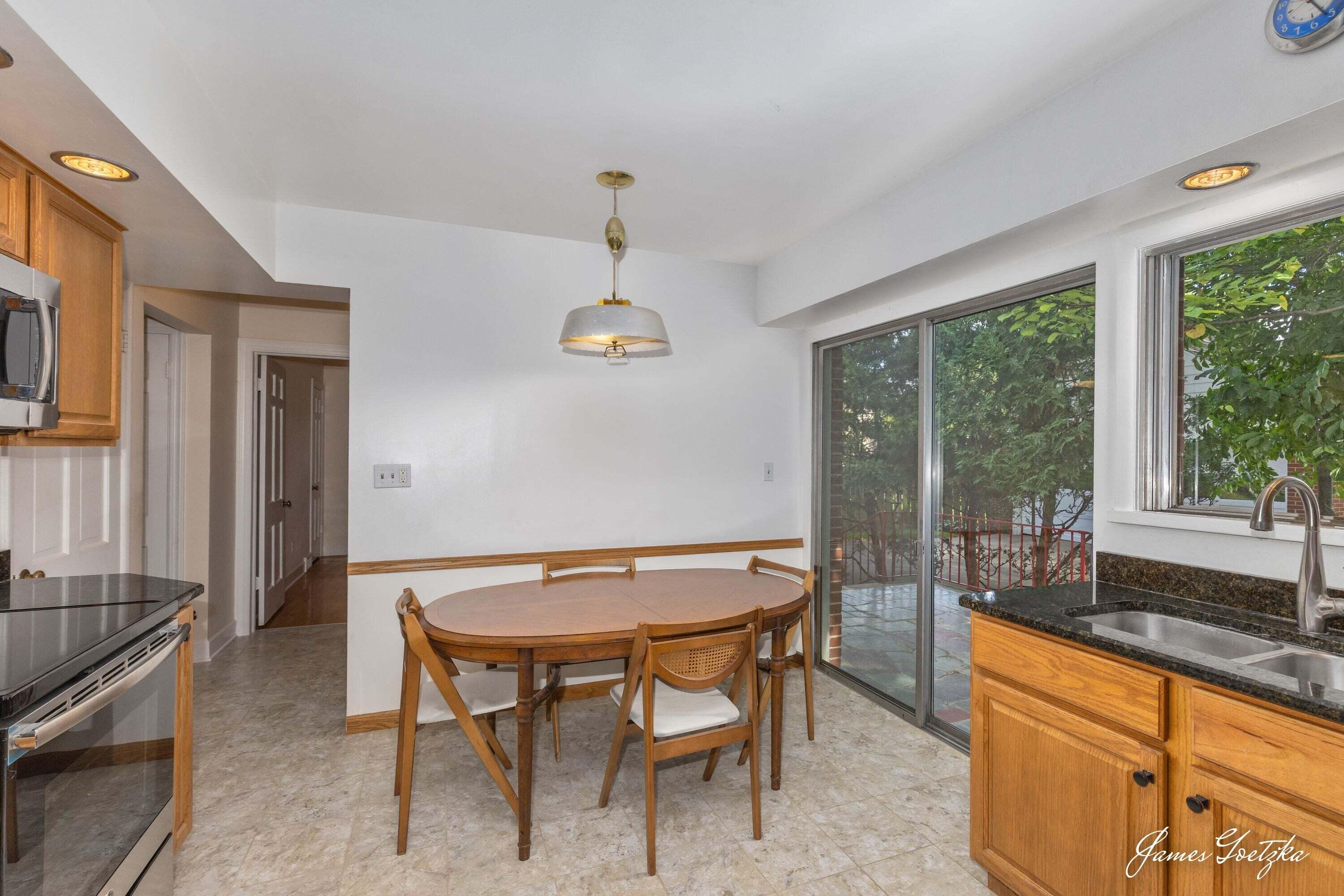2352 SE Jefferson Drive SE Grand Rapids MI 49507