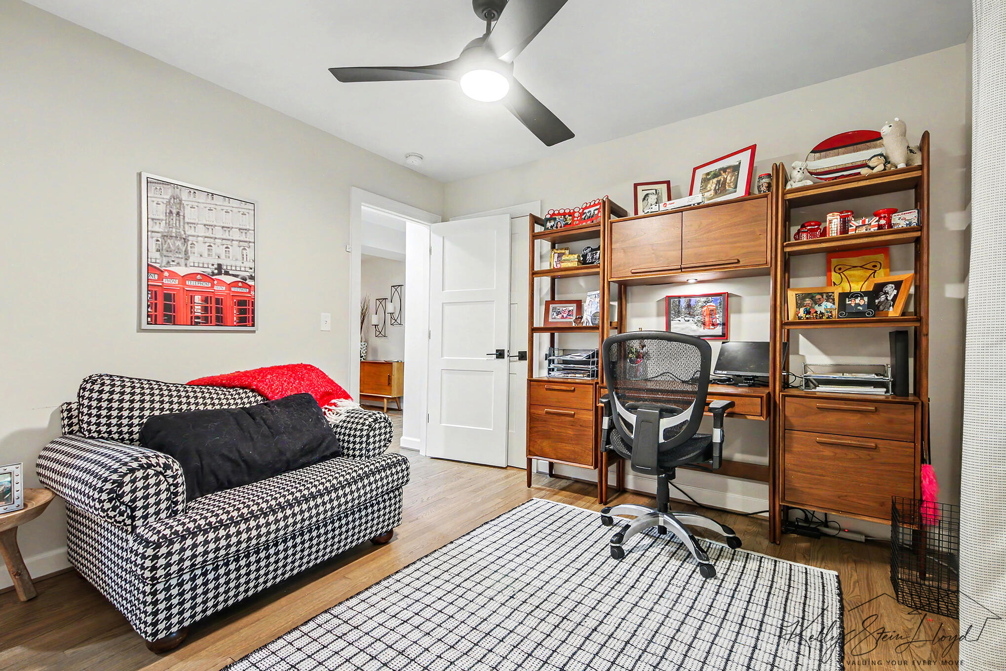 818 Iroquois Drive SE Grand Rapids MI 49506