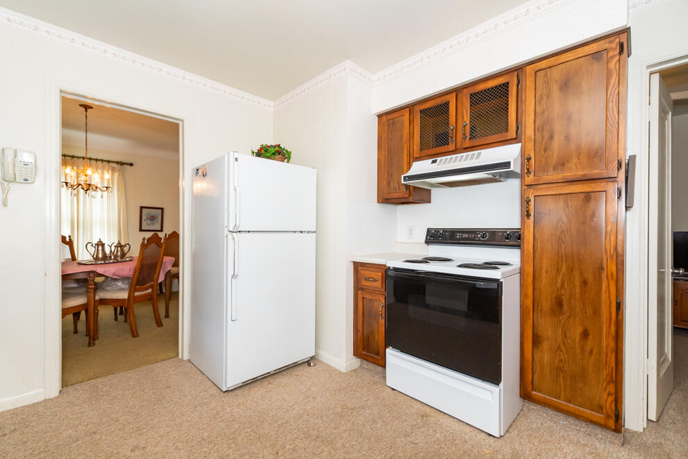 341 E Glenguile Avenue Kalamazoo MI 49004