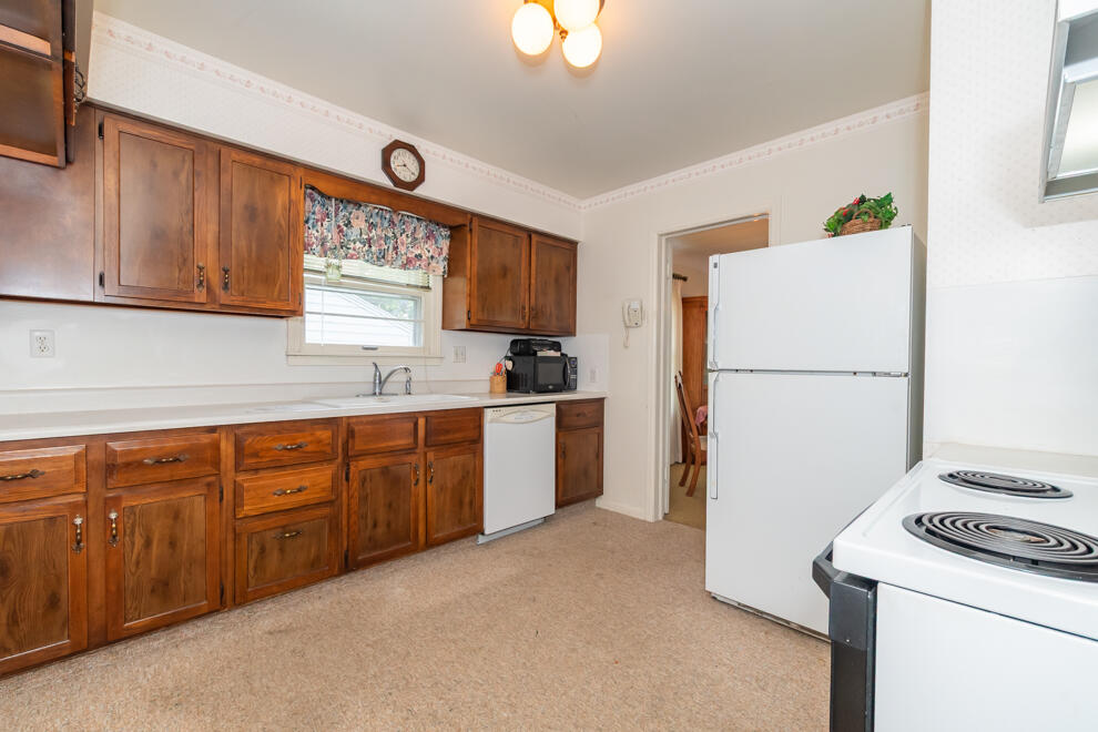 341 E Glenguile Avenue Kalamazoo MI 49004