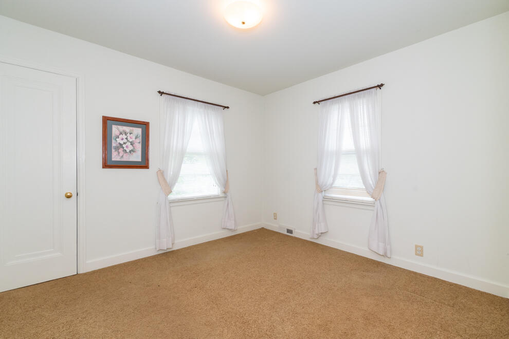 341 E Glenguile Avenue Kalamazoo MI 49004