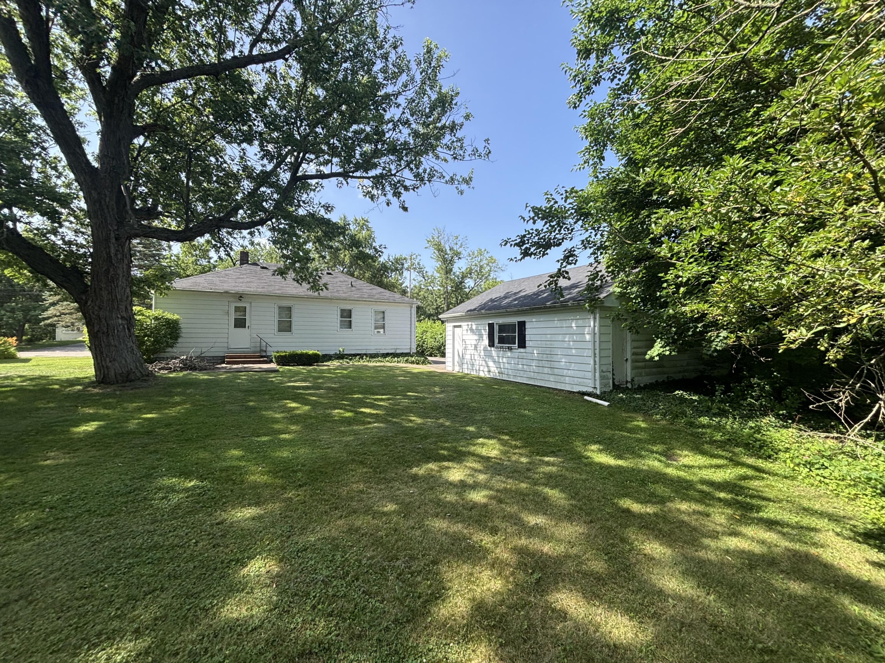 341 E Glenguile Avenue Kalamazoo MI 49004