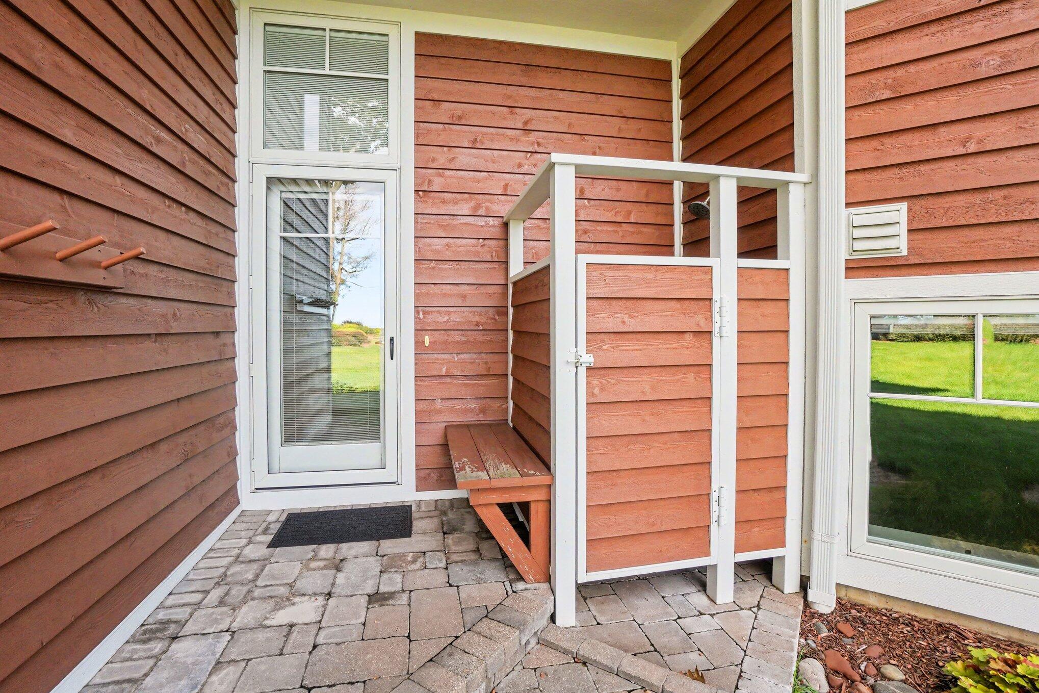 6935 Blue Water Lane Fennville MI 49408