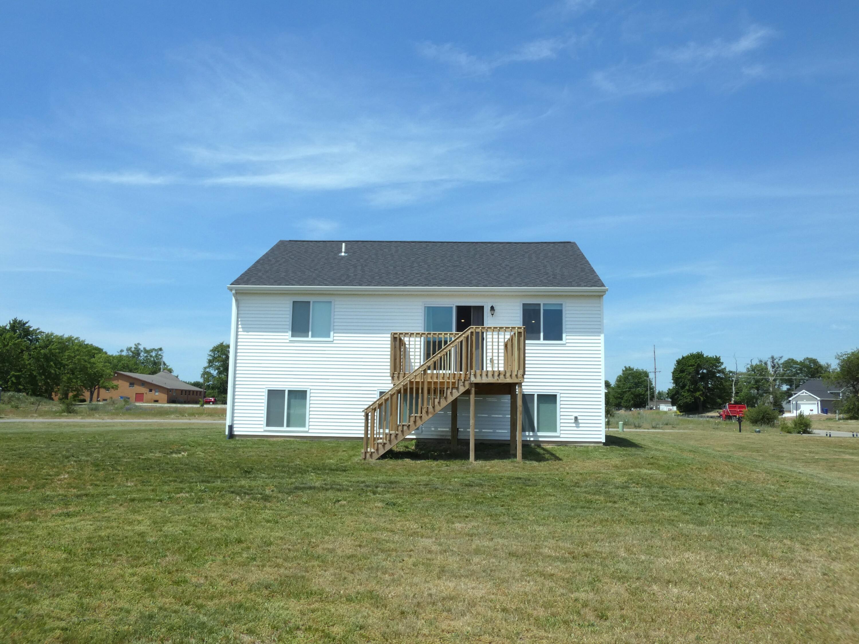 670 Manorwood Circle Benton Harbor MI 49022
