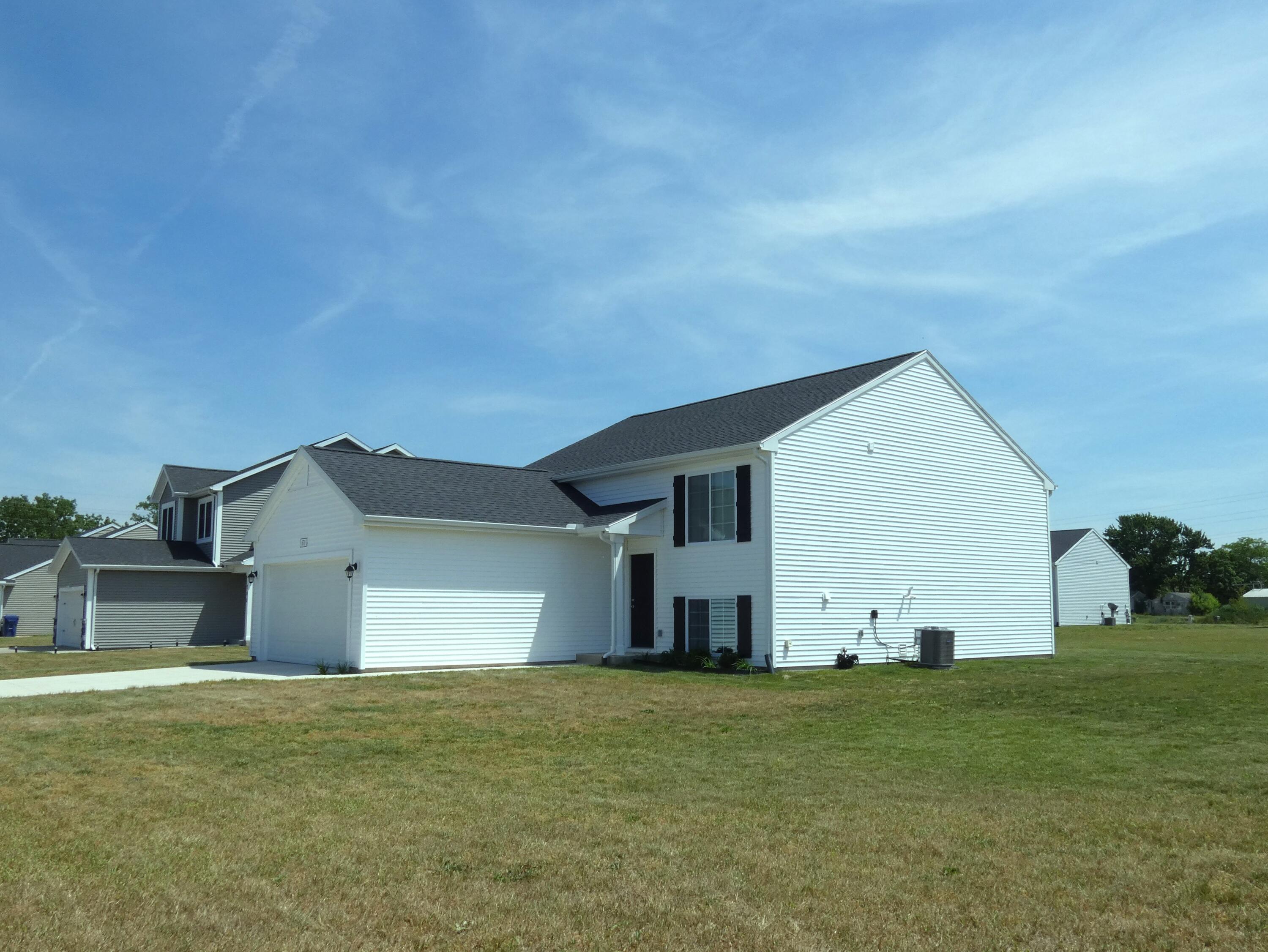 670 Manorwood Circle Benton Harbor MI 49022