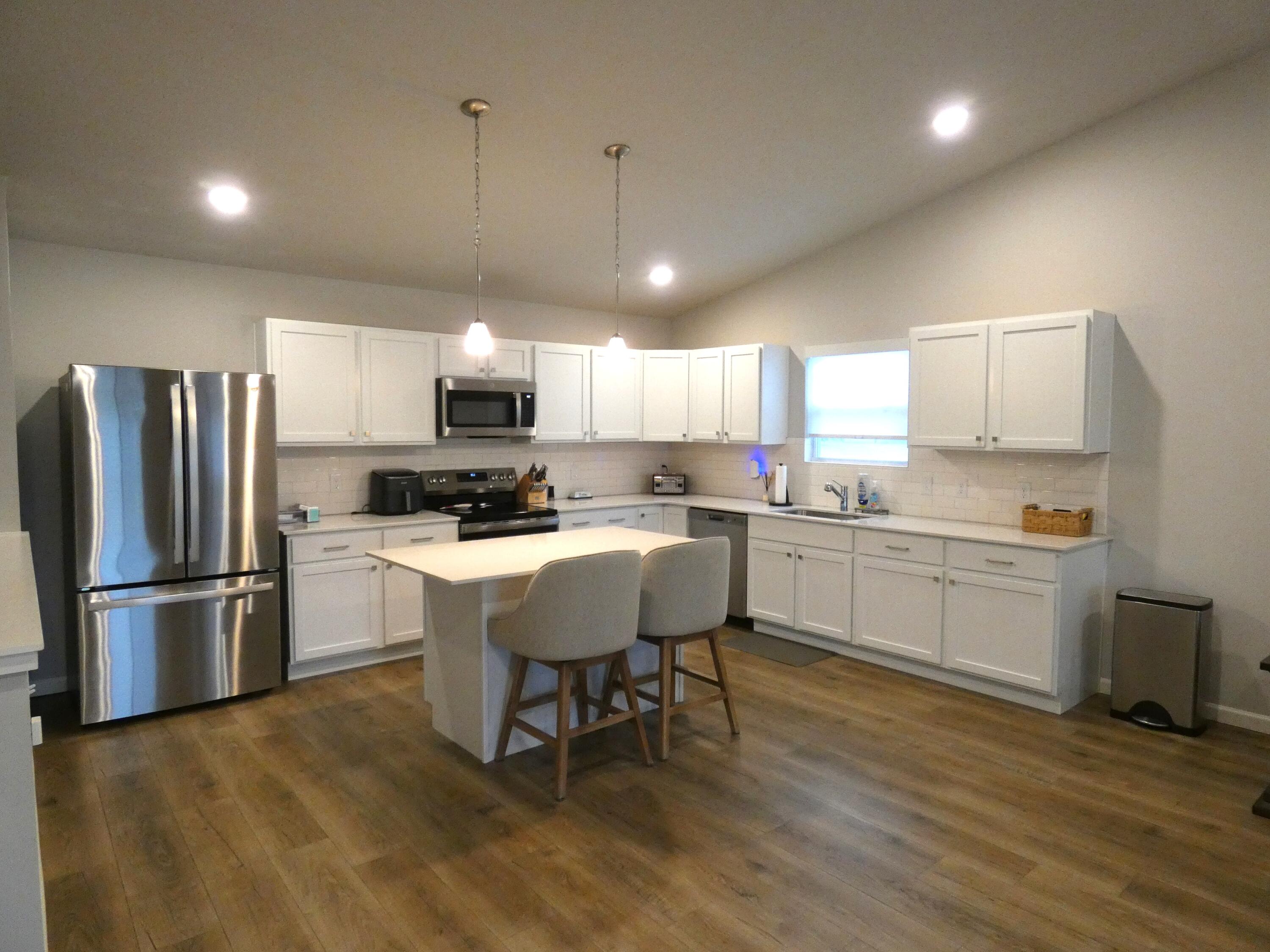 670 Manorwood Circle Benton Harbor MI 49022