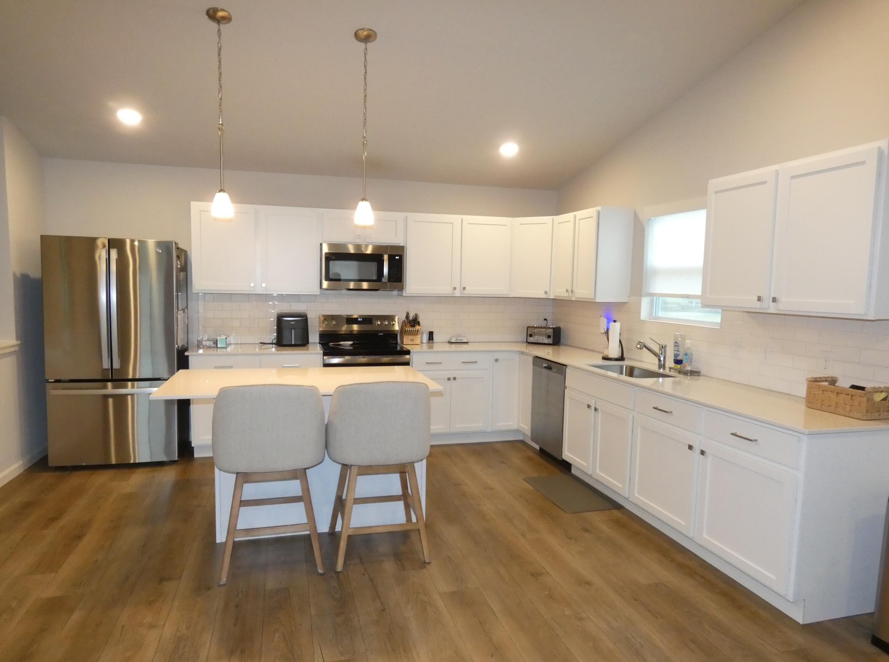 670 Manorwood Circle Benton Harbor MI 49022