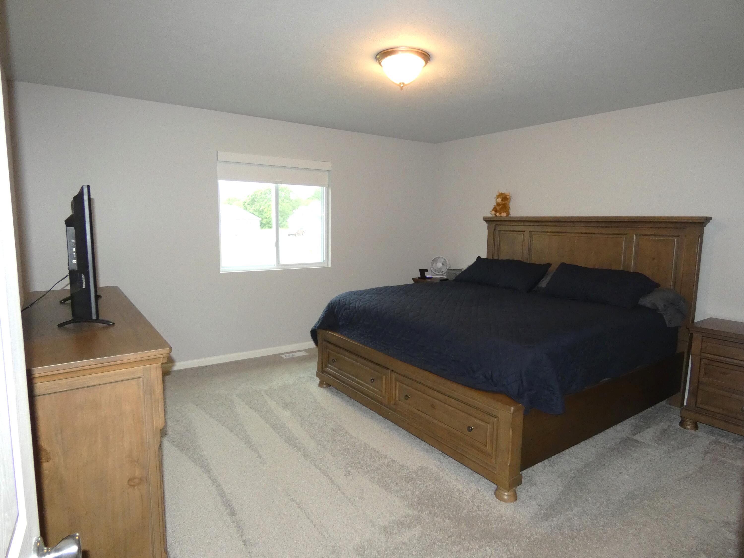 670 Manorwood Circle Benton Harbor MI 49022