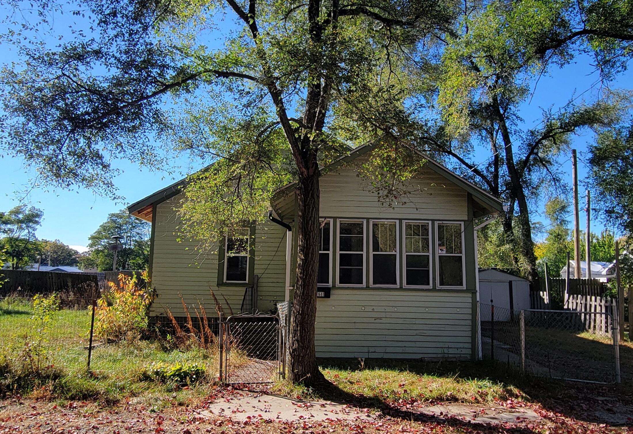 1681 Edwin Street Muskegon MI 49442