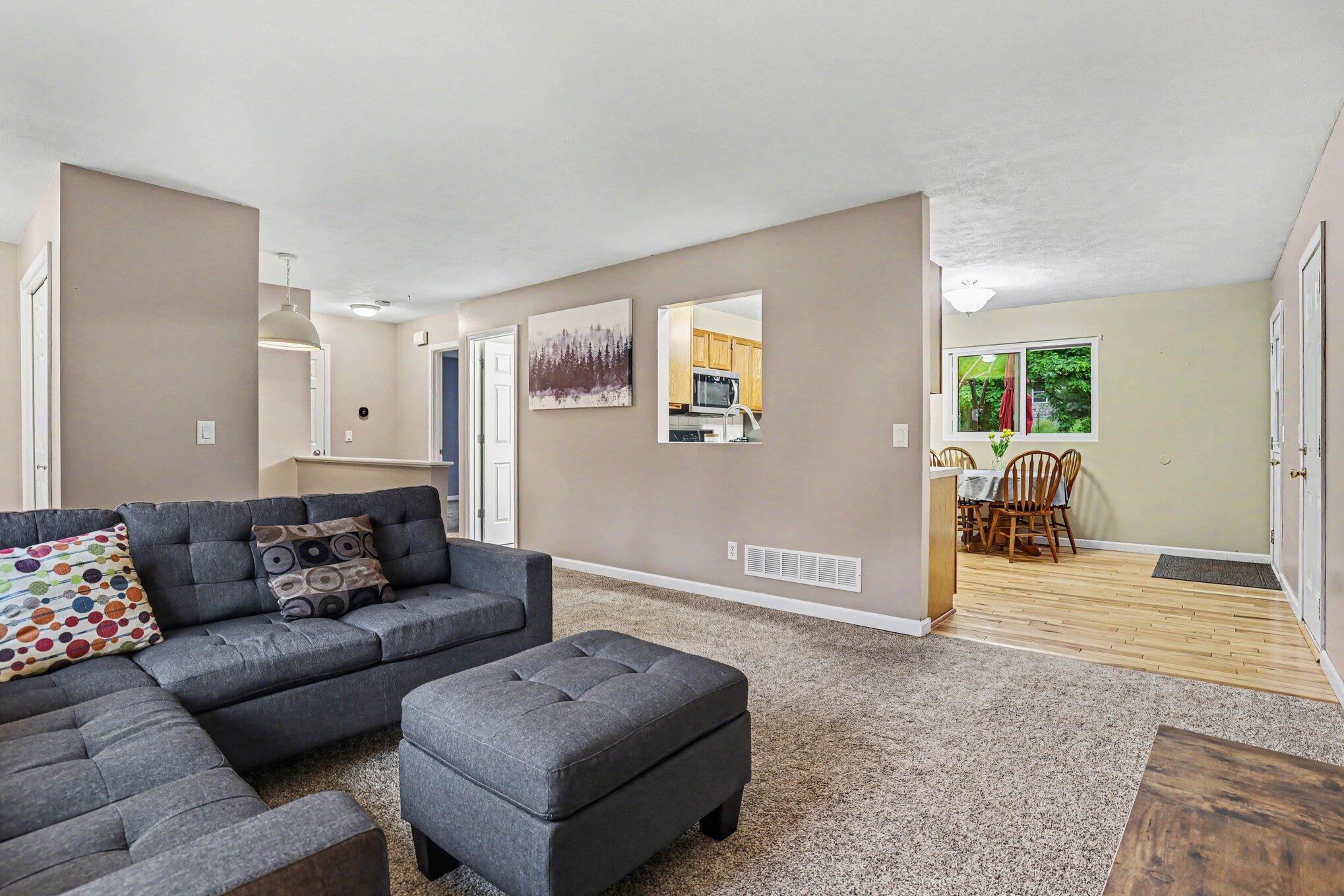 1725 Kreft Street NE Grand Rapids MI 49525