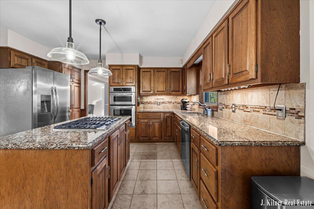 472 Ashton Court SE Grand Rapids MI 49546