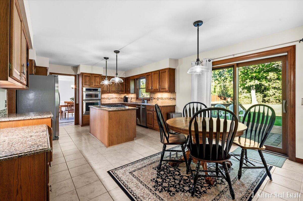 472 Ashton Court SE Grand Rapids MI 49546