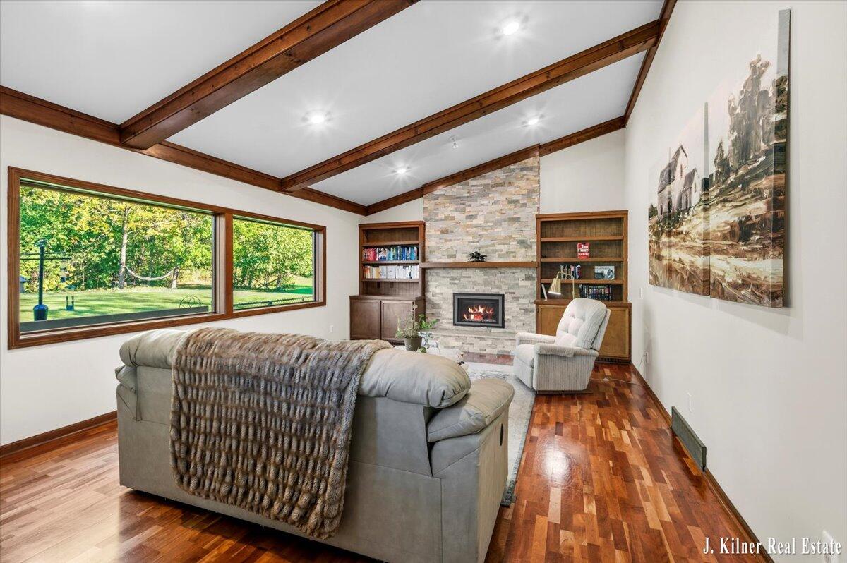 472 Ashton Court SE Grand Rapids MI 49546