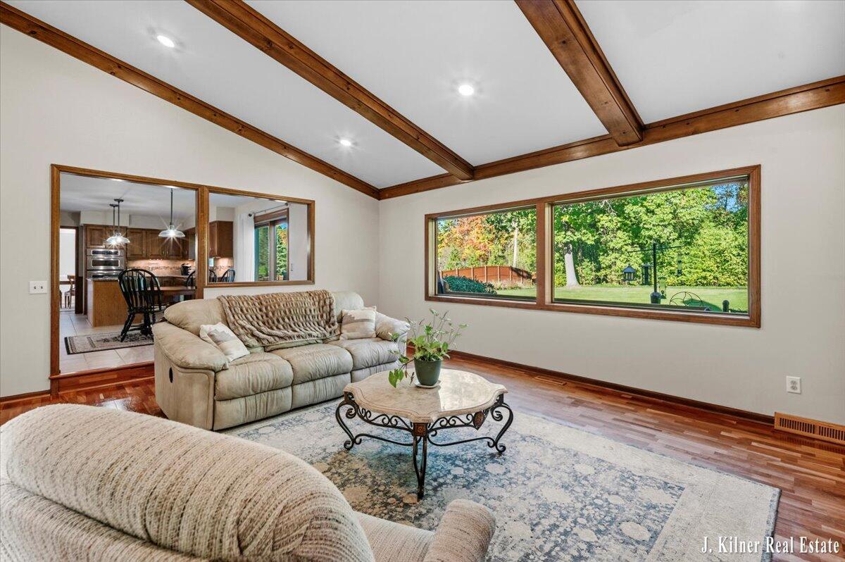 472 Ashton Court SE Grand Rapids MI 49546