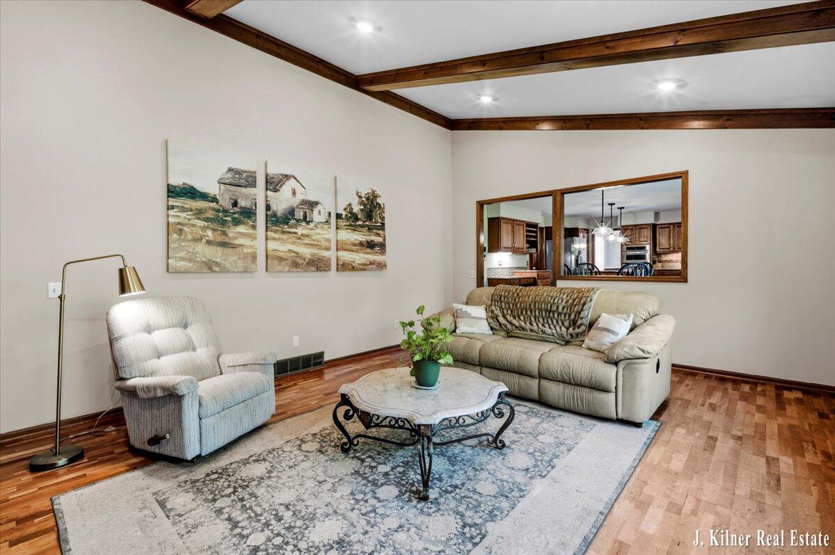 472 Ashton Court SE Grand Rapids MI 49546