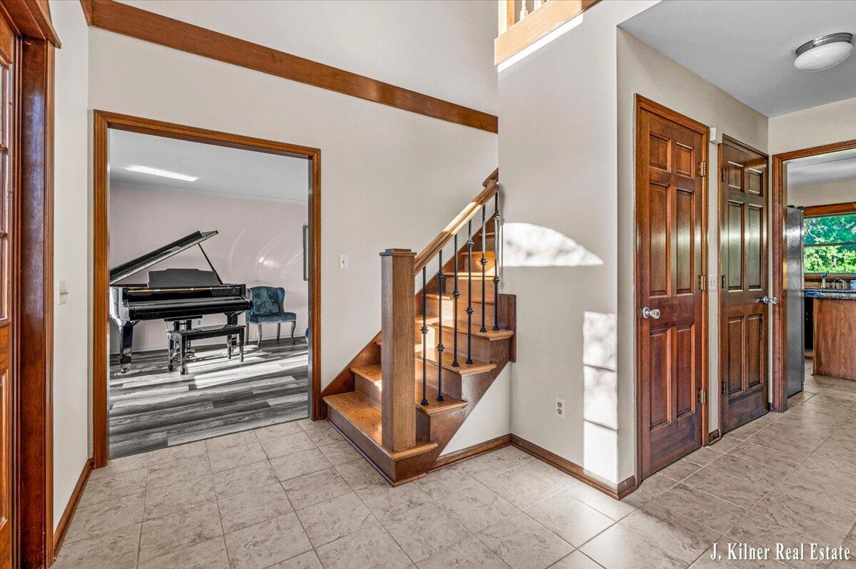 472 Ashton Court SE Grand Rapids MI 49546