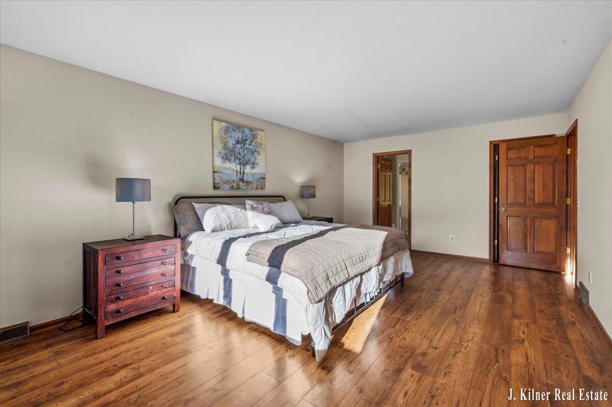 472 Ashton Court SE Grand Rapids MI 49546