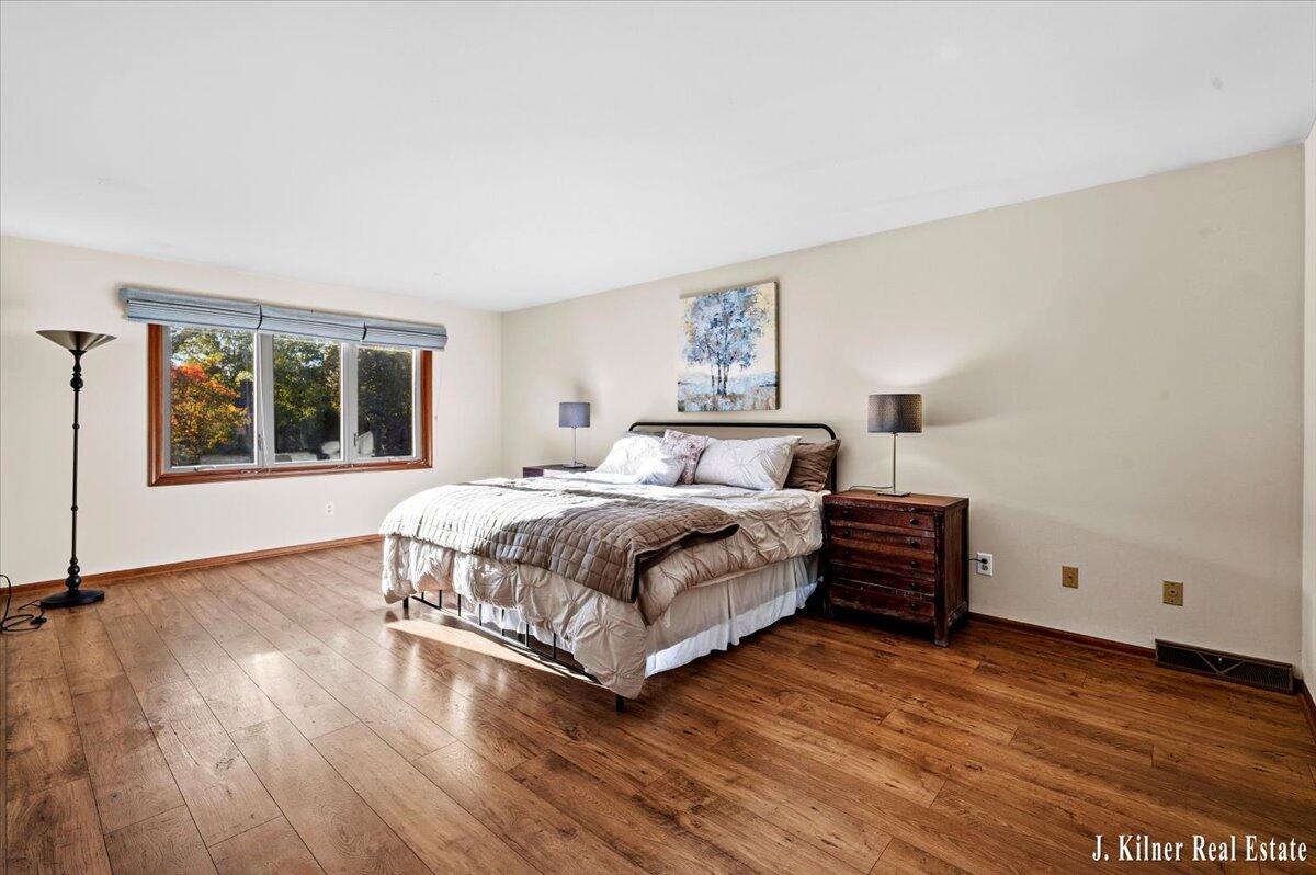 472 Ashton Court SE Grand Rapids MI 49546