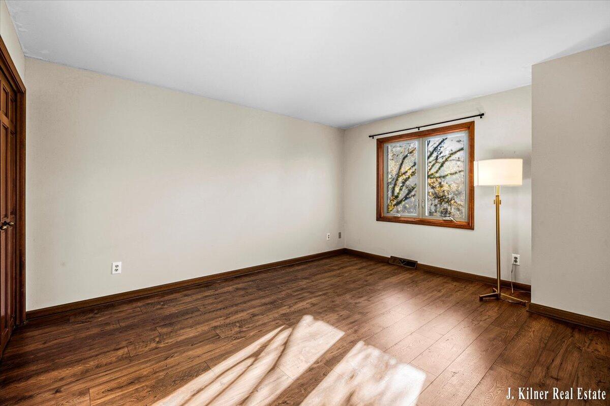 472 Ashton Court SE Grand Rapids MI 49546