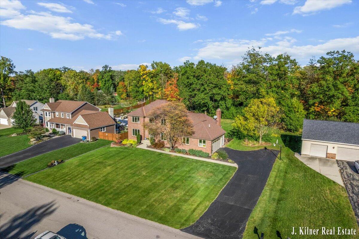 472 Ashton Court SE Grand Rapids MI 49546