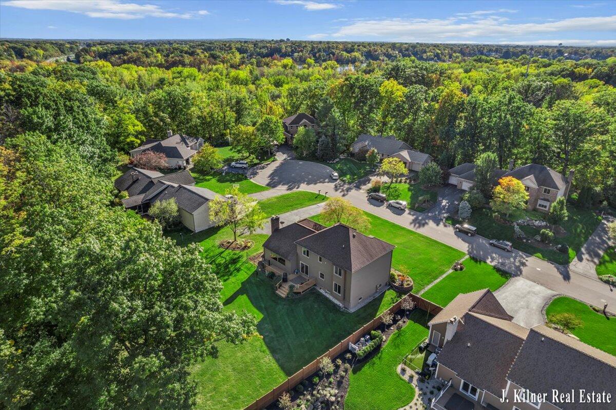 472 Ashton Court SE Grand Rapids MI 49546