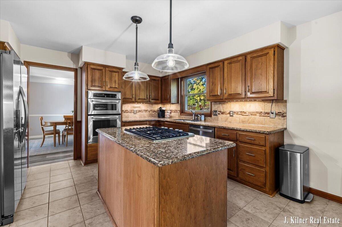 472 Ashton Court SE Grand Rapids MI 49546