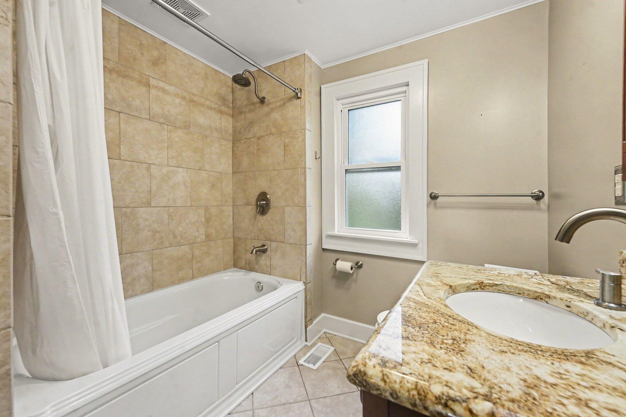 16 Dean Street NE Grand Rapids MI 49505