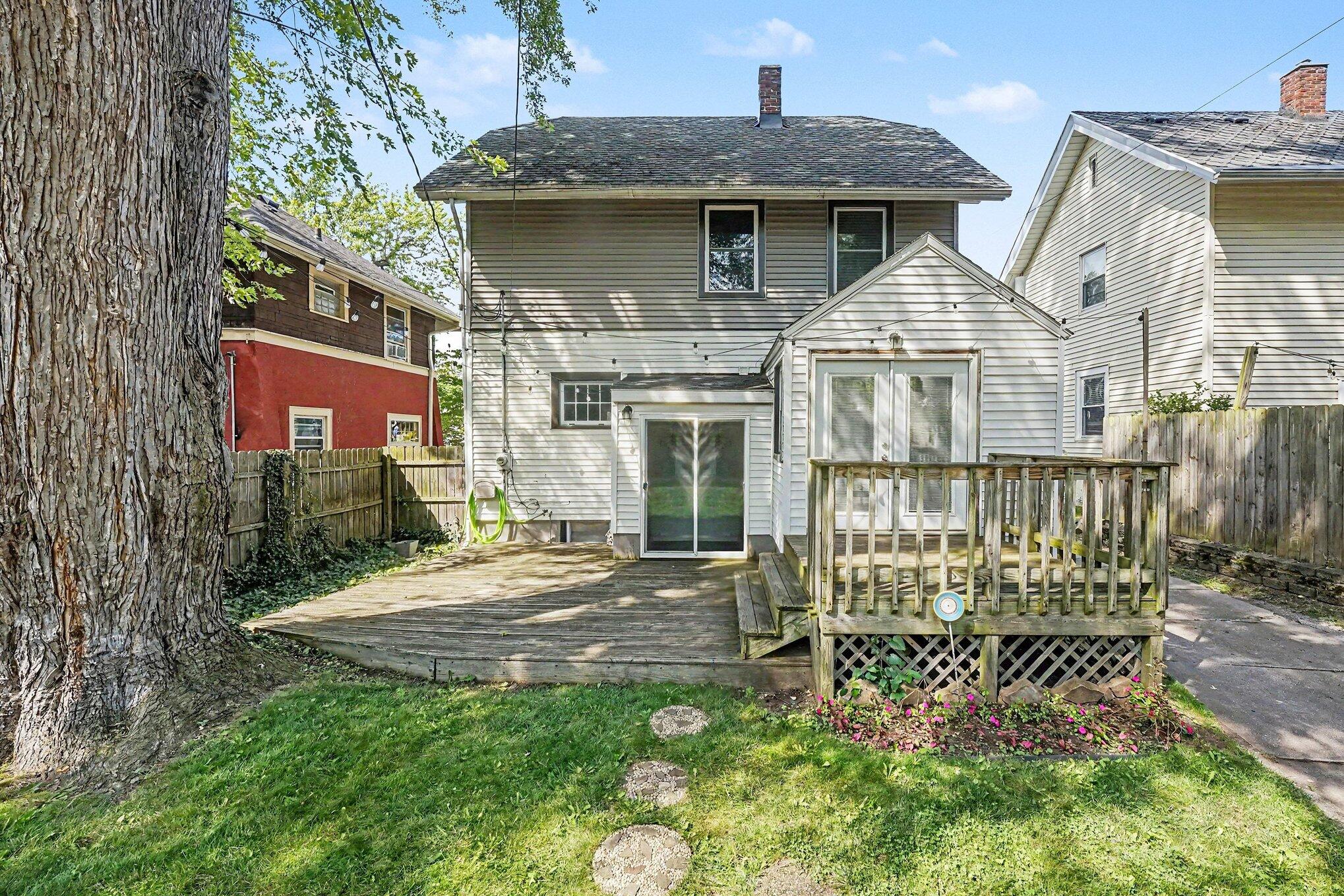 16 Dean Street NE Grand Rapids MI 49505