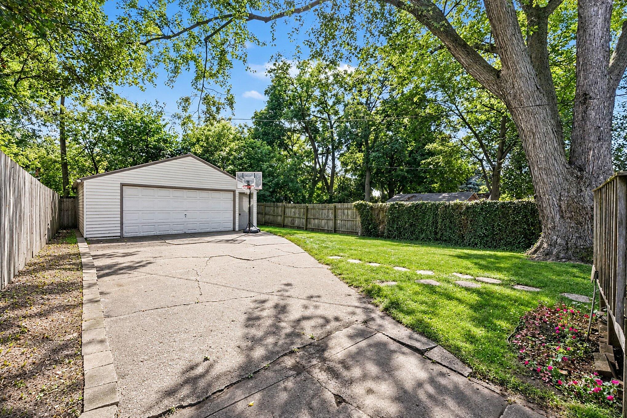 16 Dean Street NE Grand Rapids MI 49505