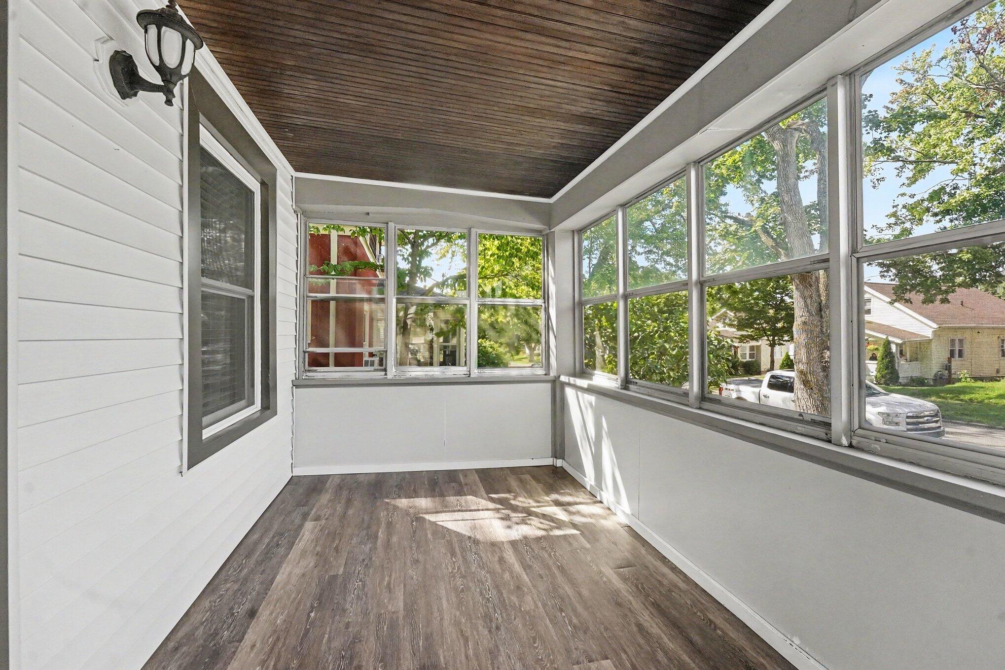 16 Dean Street NE Grand Rapids MI 49505
