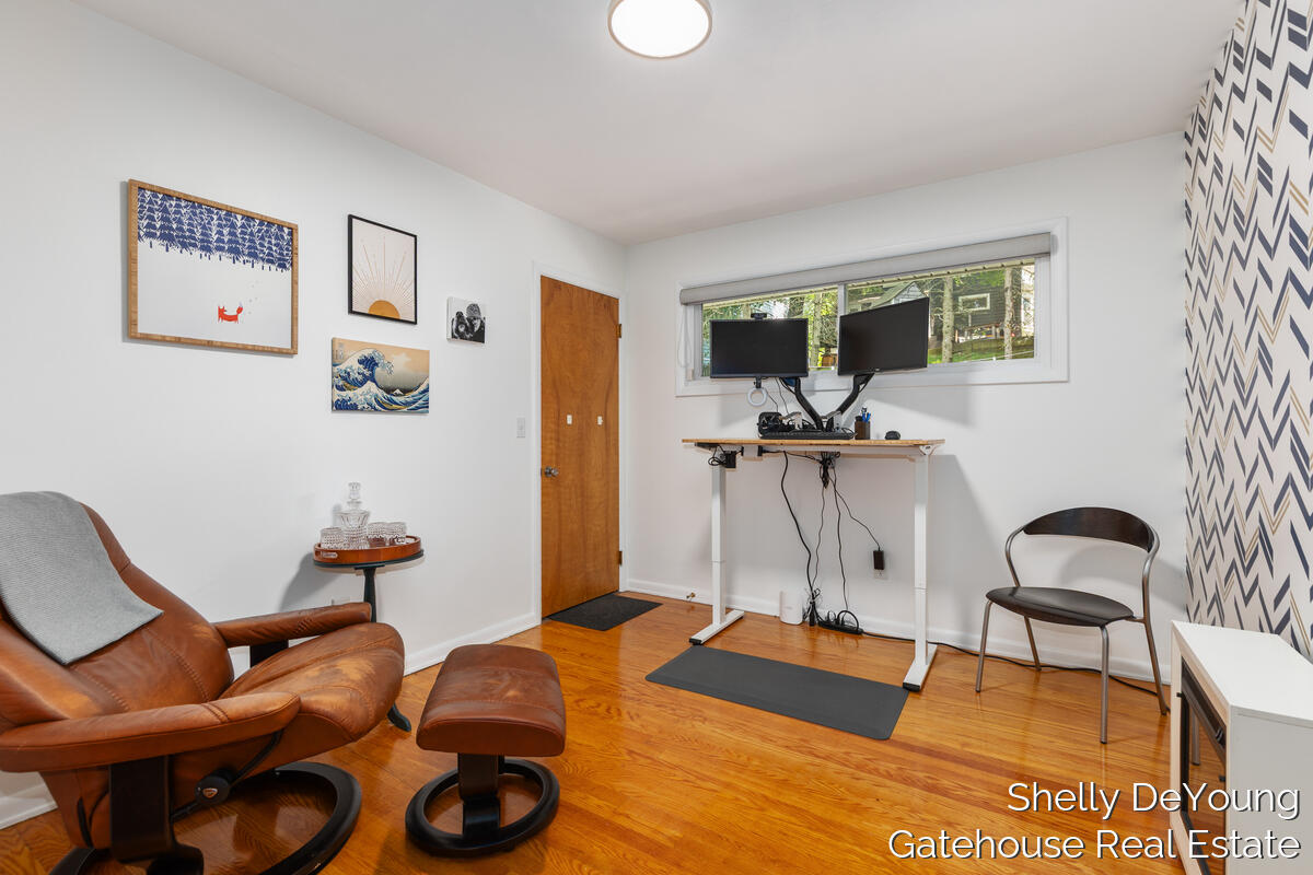 1570 E Terrace Street NE Grand Rapids MI 49503