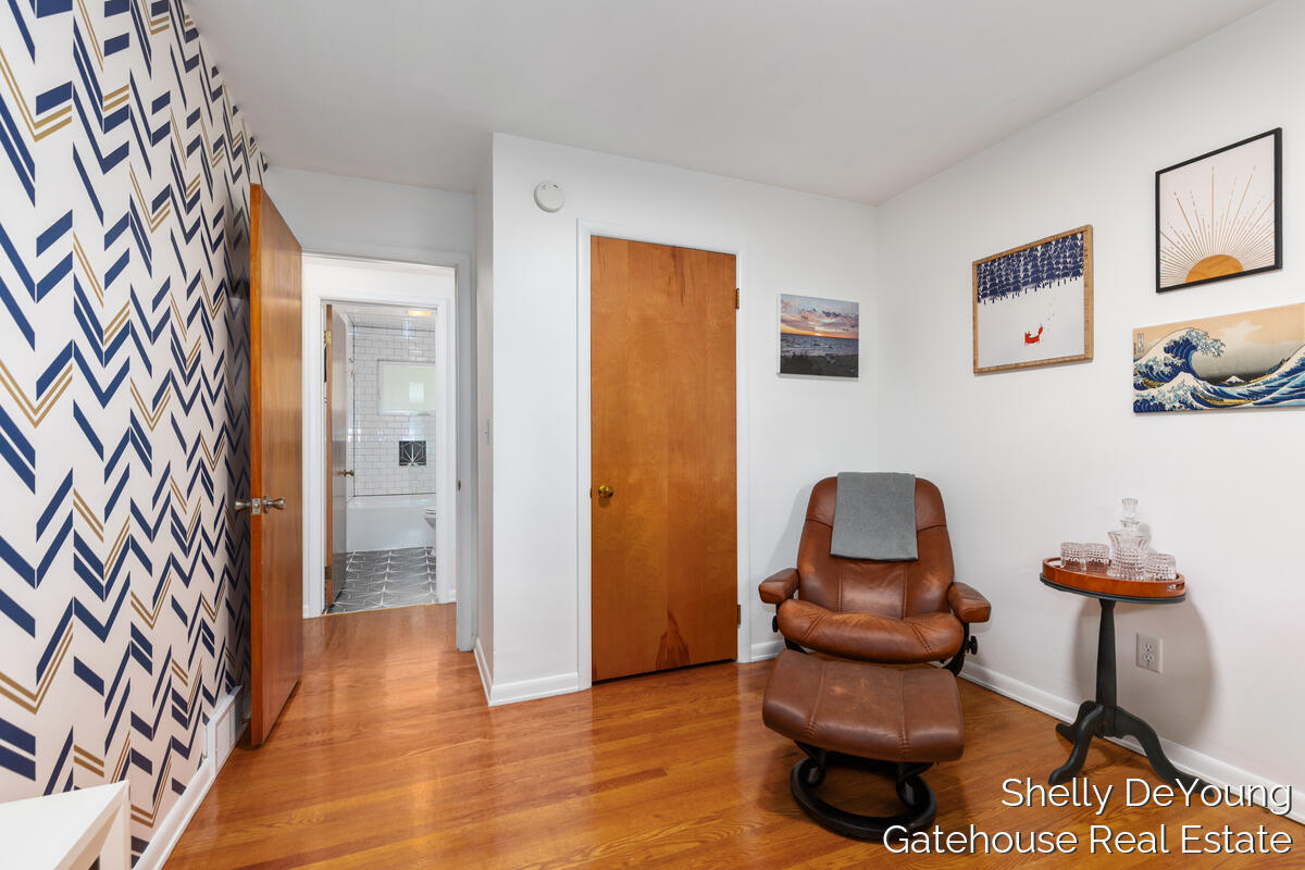 1570 E Terrace Street NE Grand Rapids MI 49503