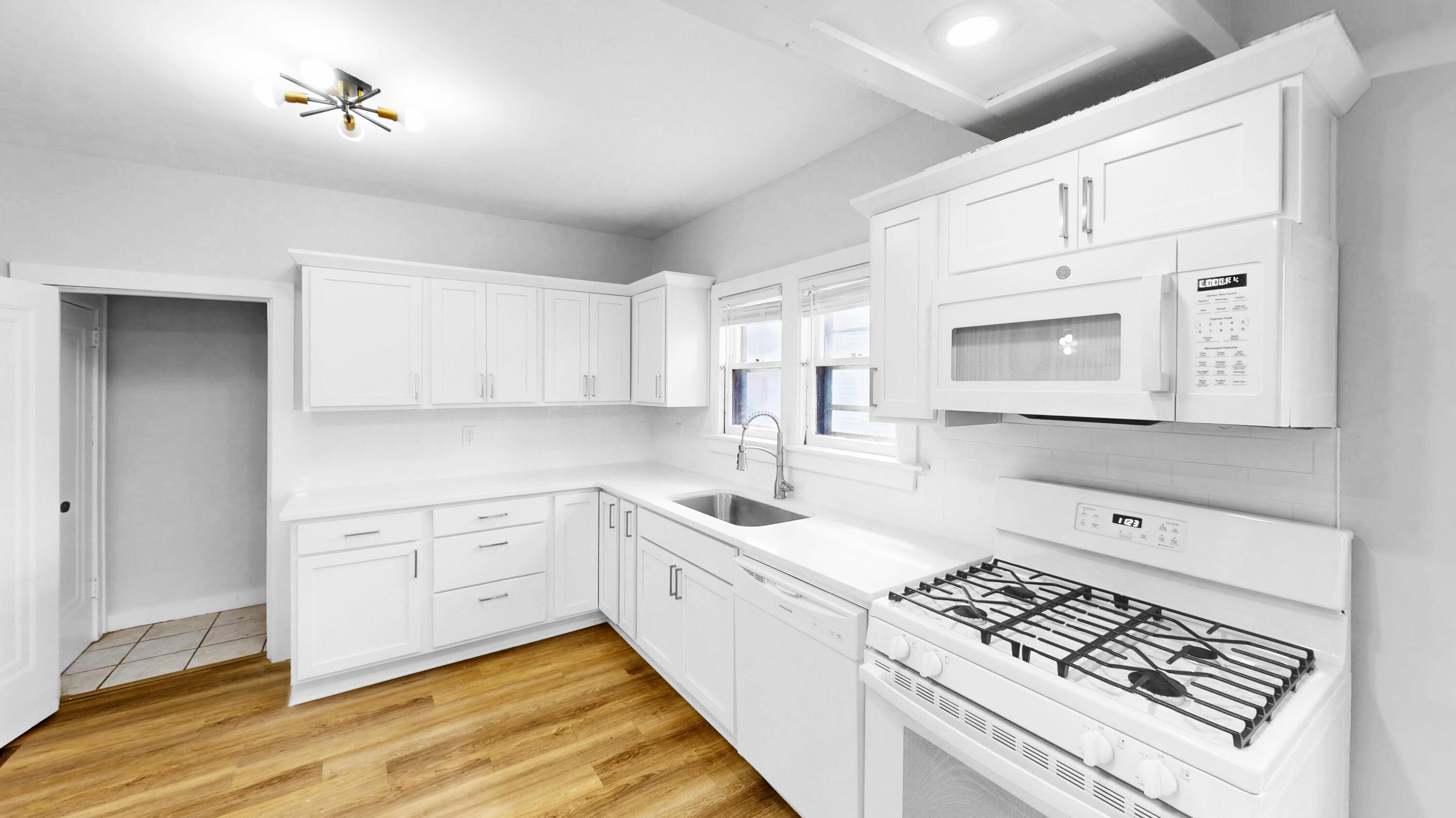 1107 Neland Avenue SE Grand Rapids MI 49507