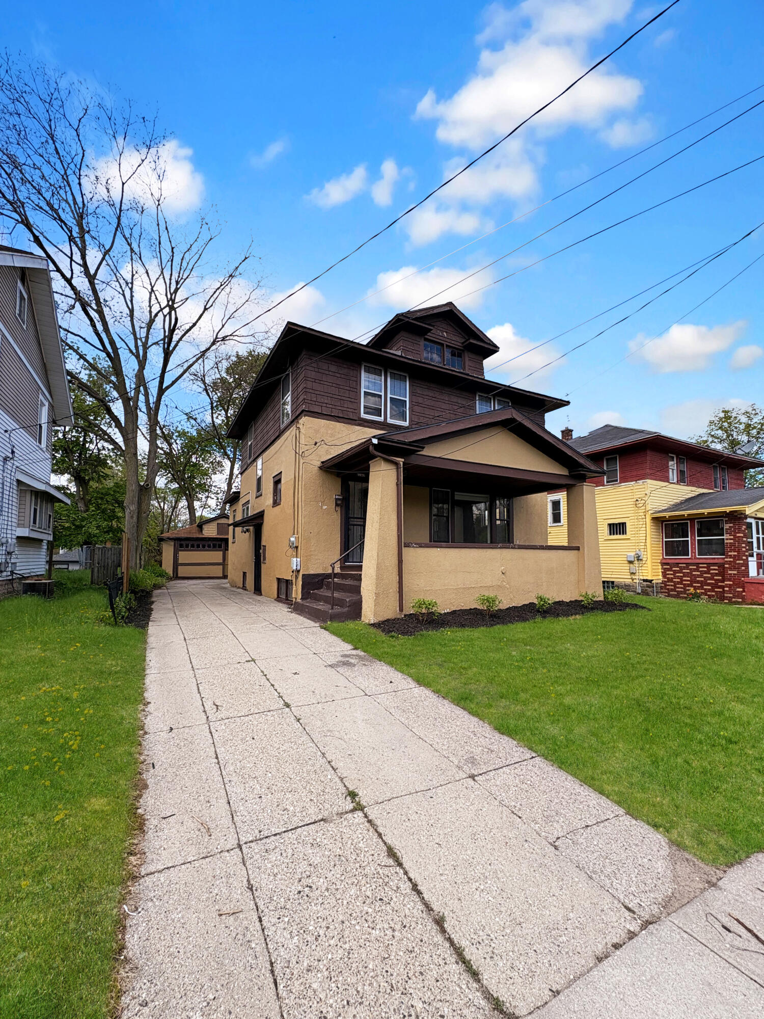 1107 Neland Avenue SE Grand Rapids MI 49507