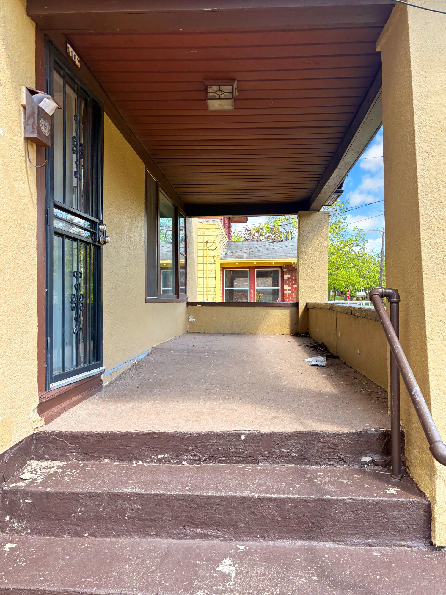 1107 Neland Avenue SE Grand Rapids MI 49507