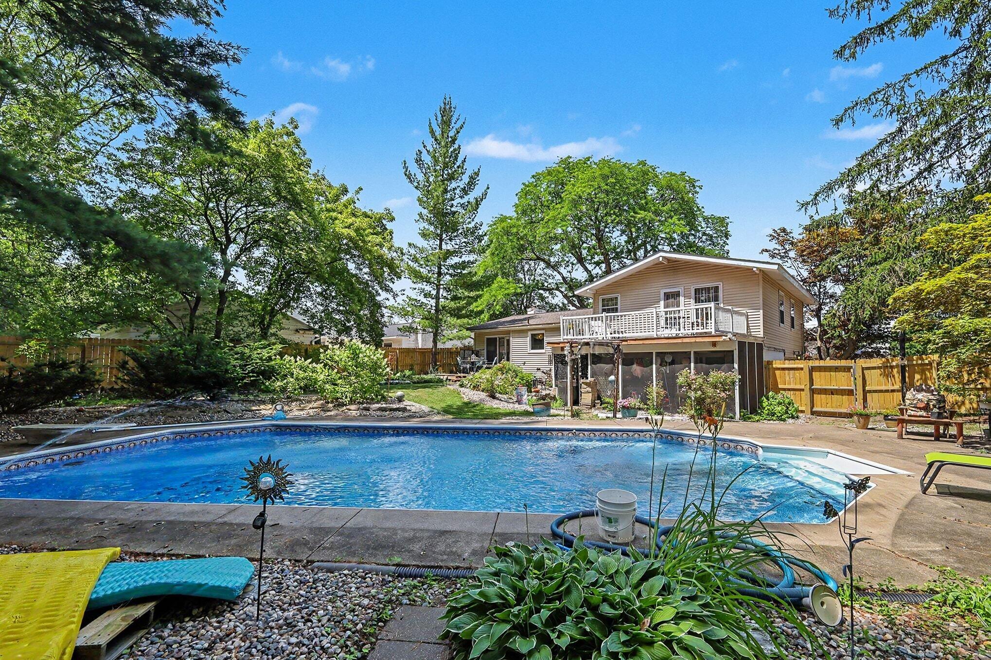 1846 Eastbrook Street SE Grand Rapids MI 49508