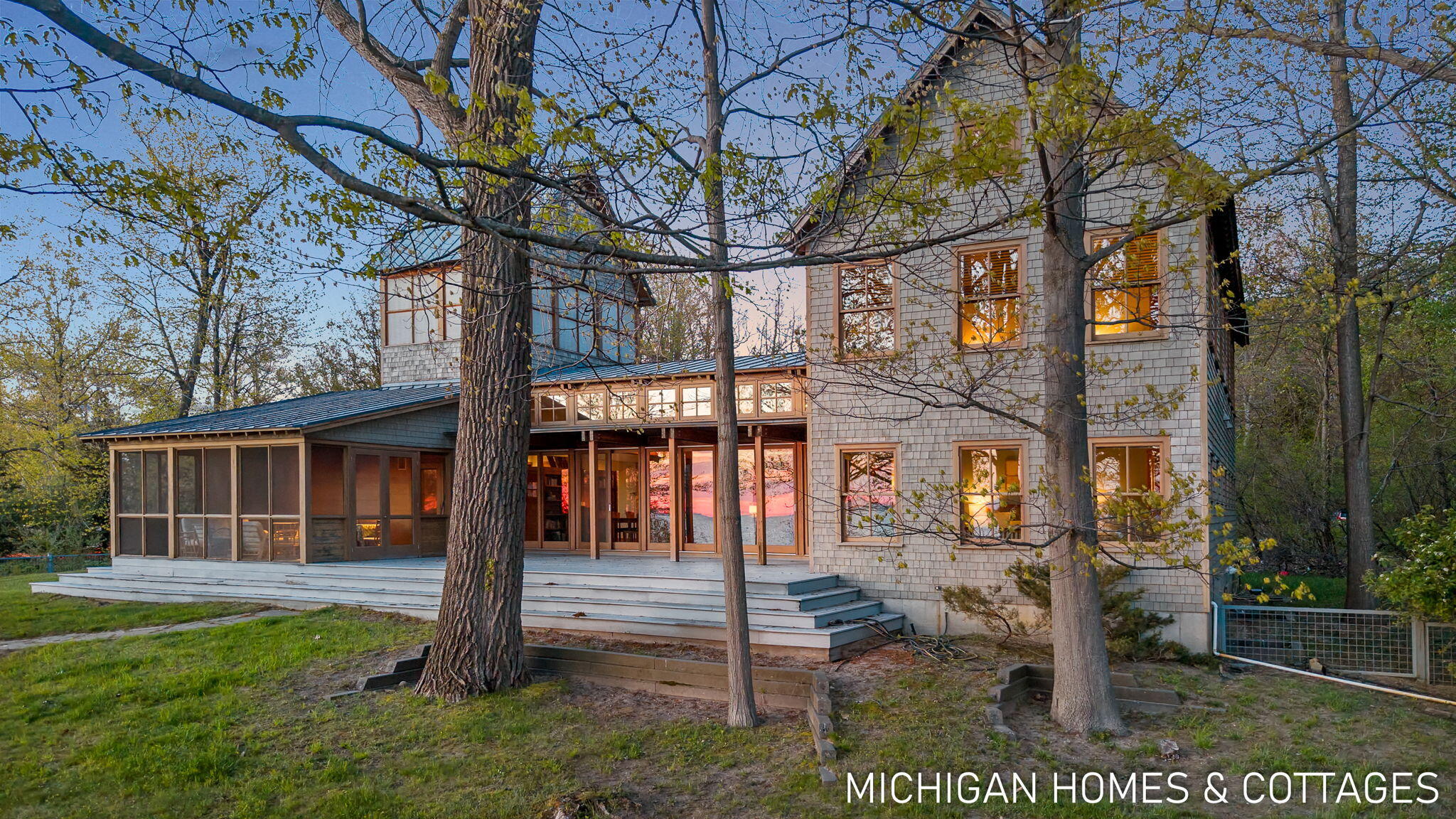 1484 71st Street Fennville MI 49408