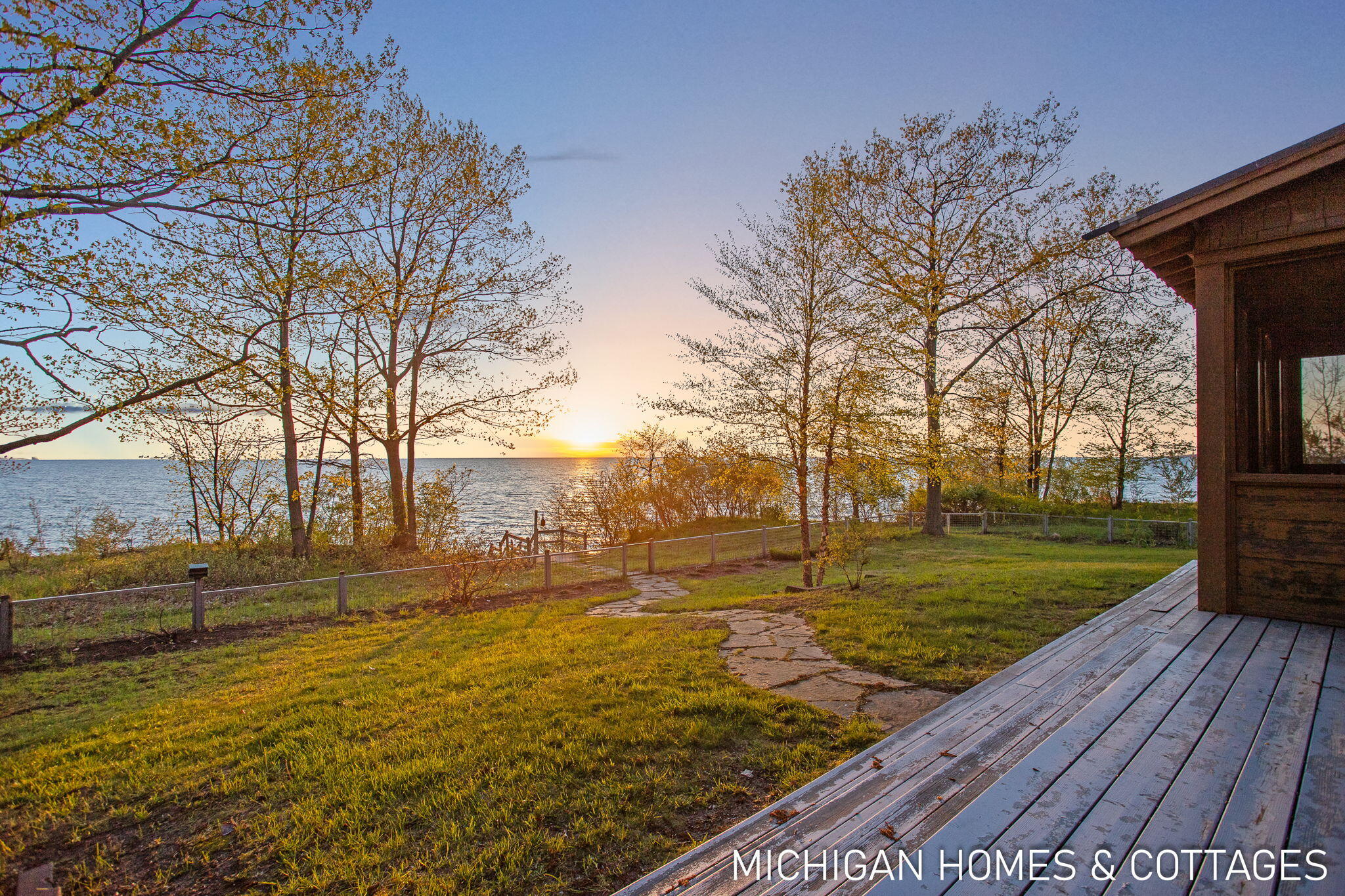 1484 71st Street Fennville MI 49408