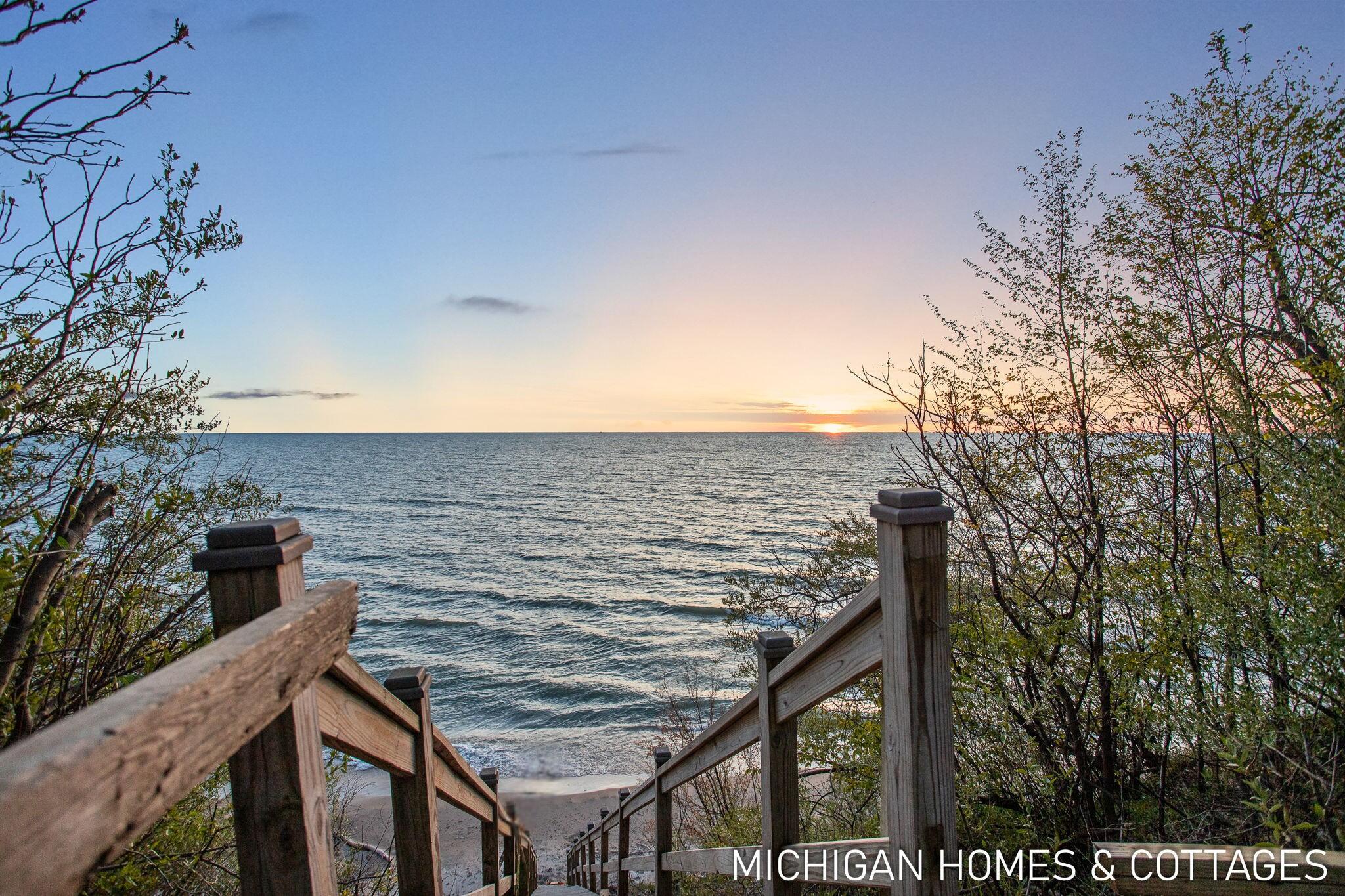 1484 71st Street Fennville MI 49408