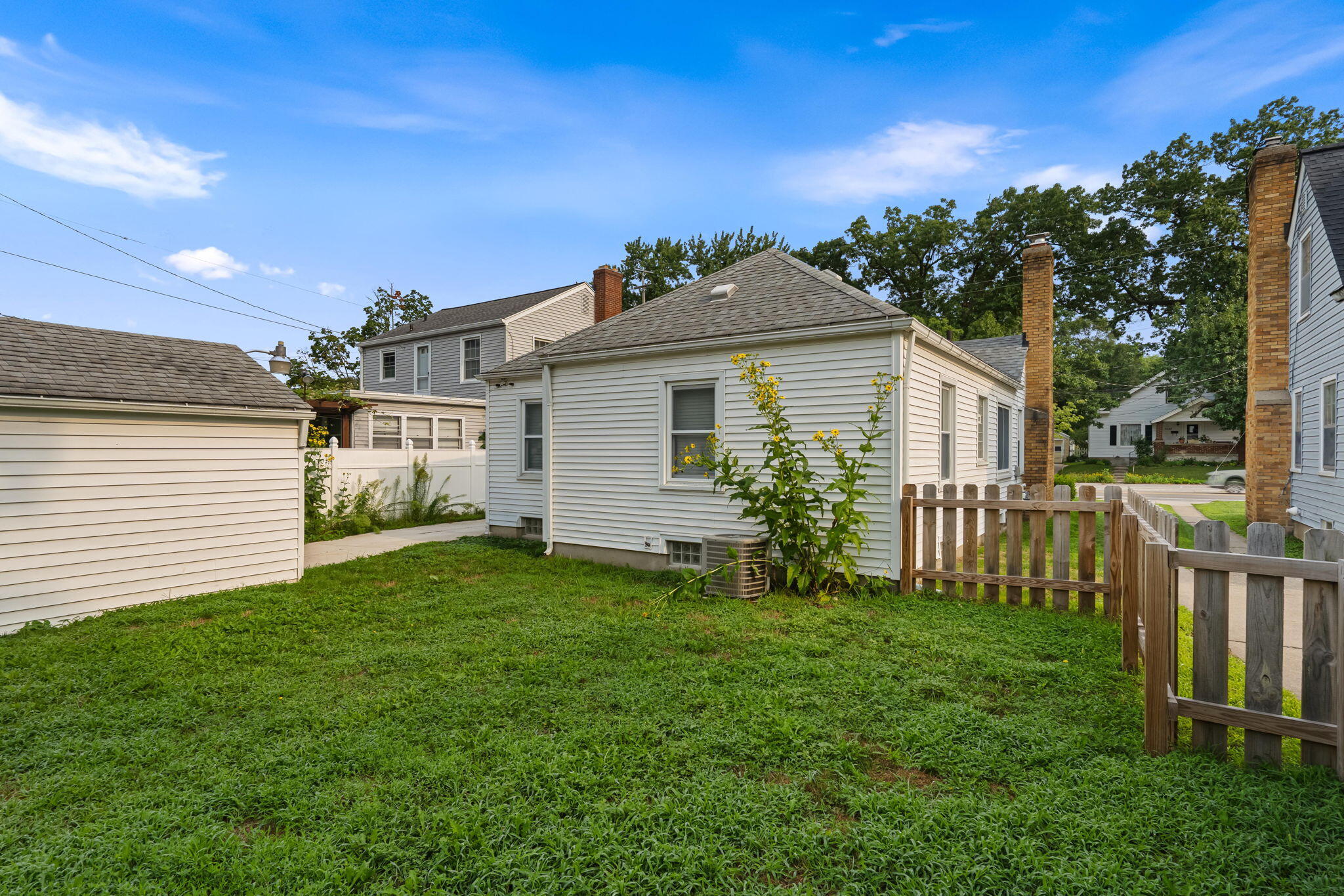 1128 SE Alger Street SE Grand Rapids MI 49507