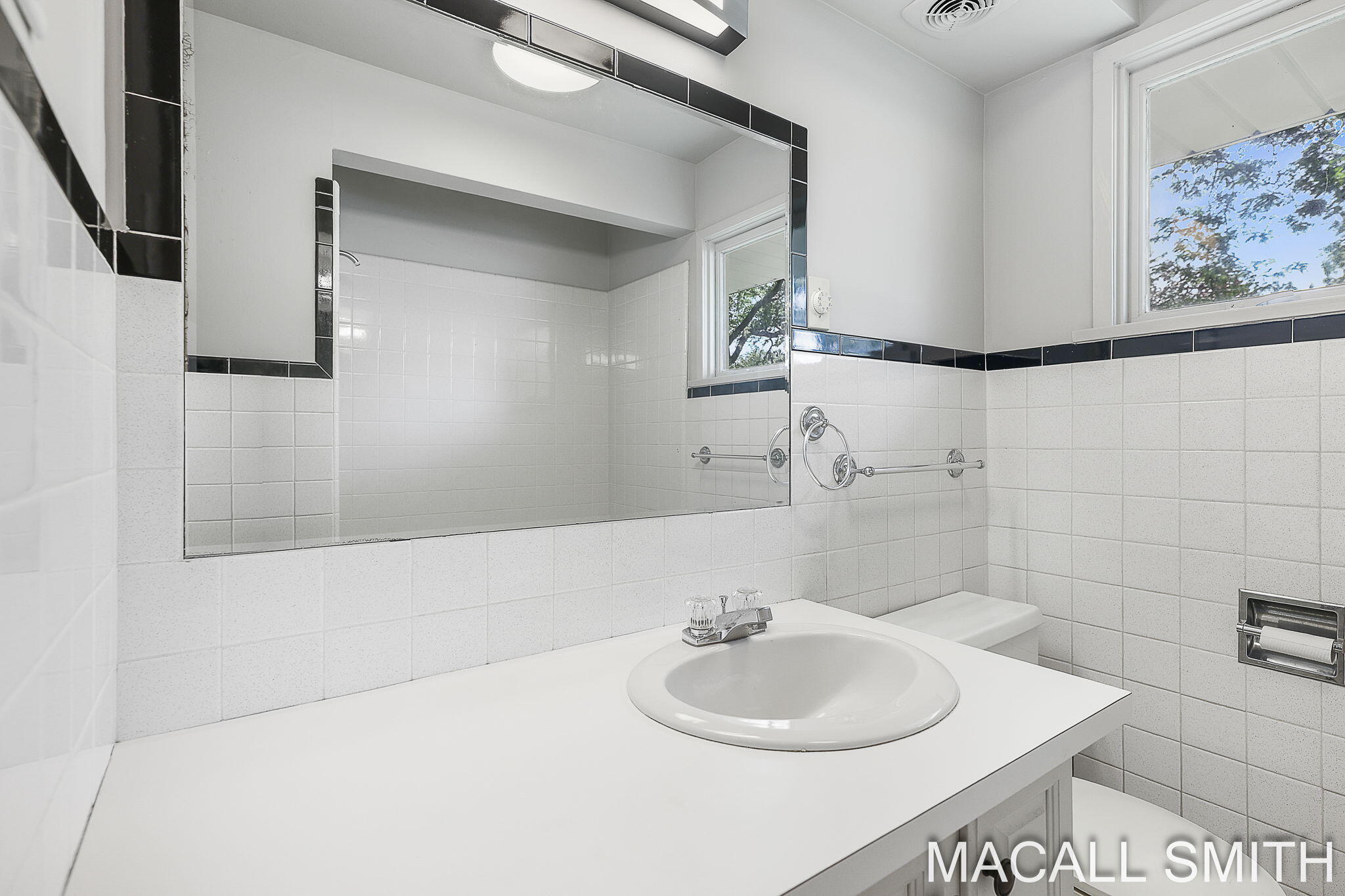 339 Wildwood Drive Holland MI 49423